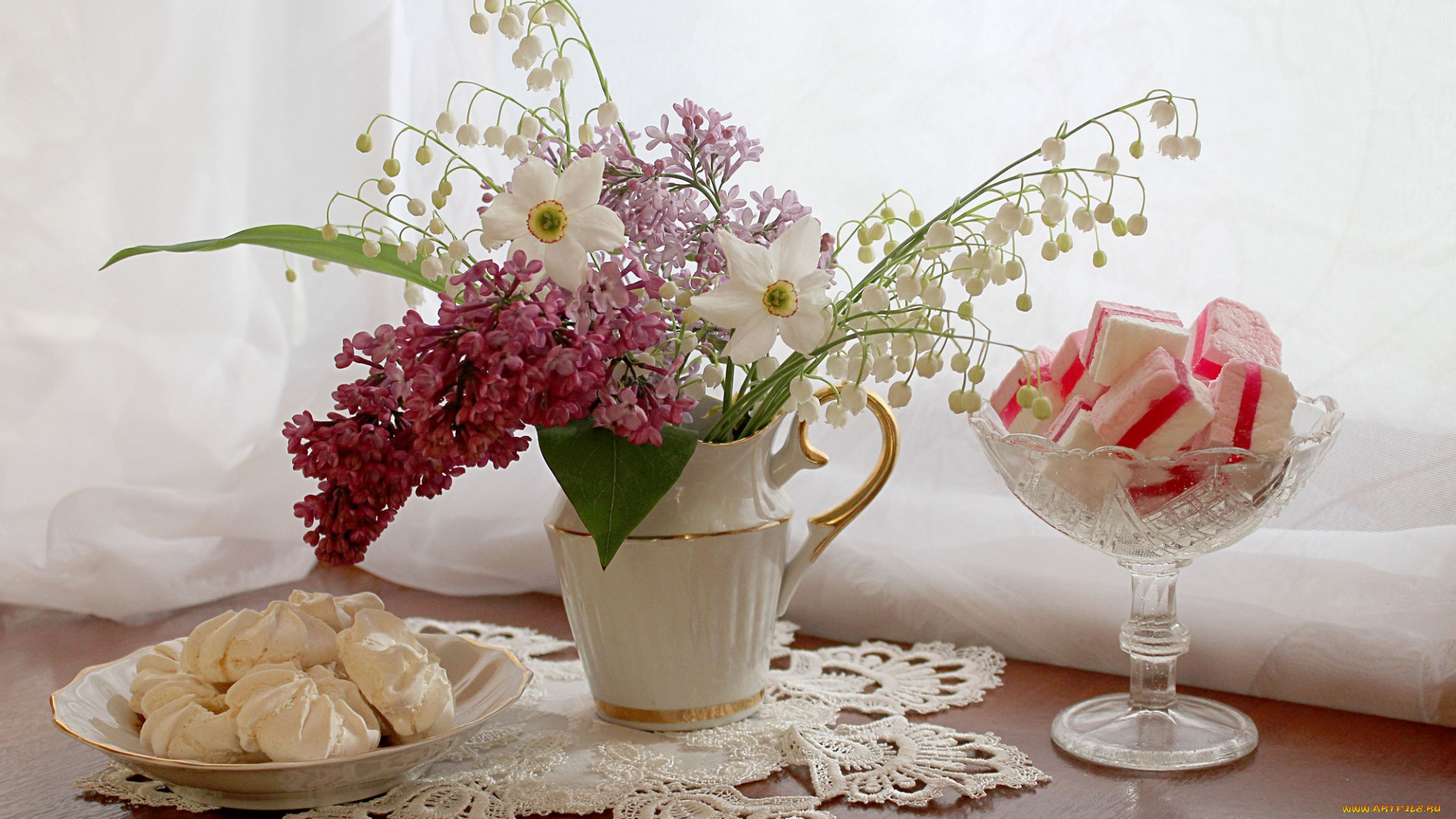 еда, натюрморт, сирень, май, нарциссы, ландыши, сладости, цветы