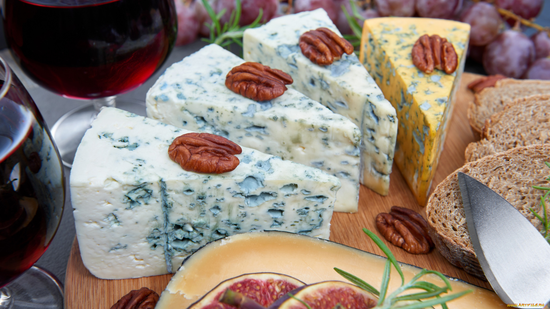 еда, сырные, изделия, орехи, зелень, инжир, сыр, хлеб, виноград