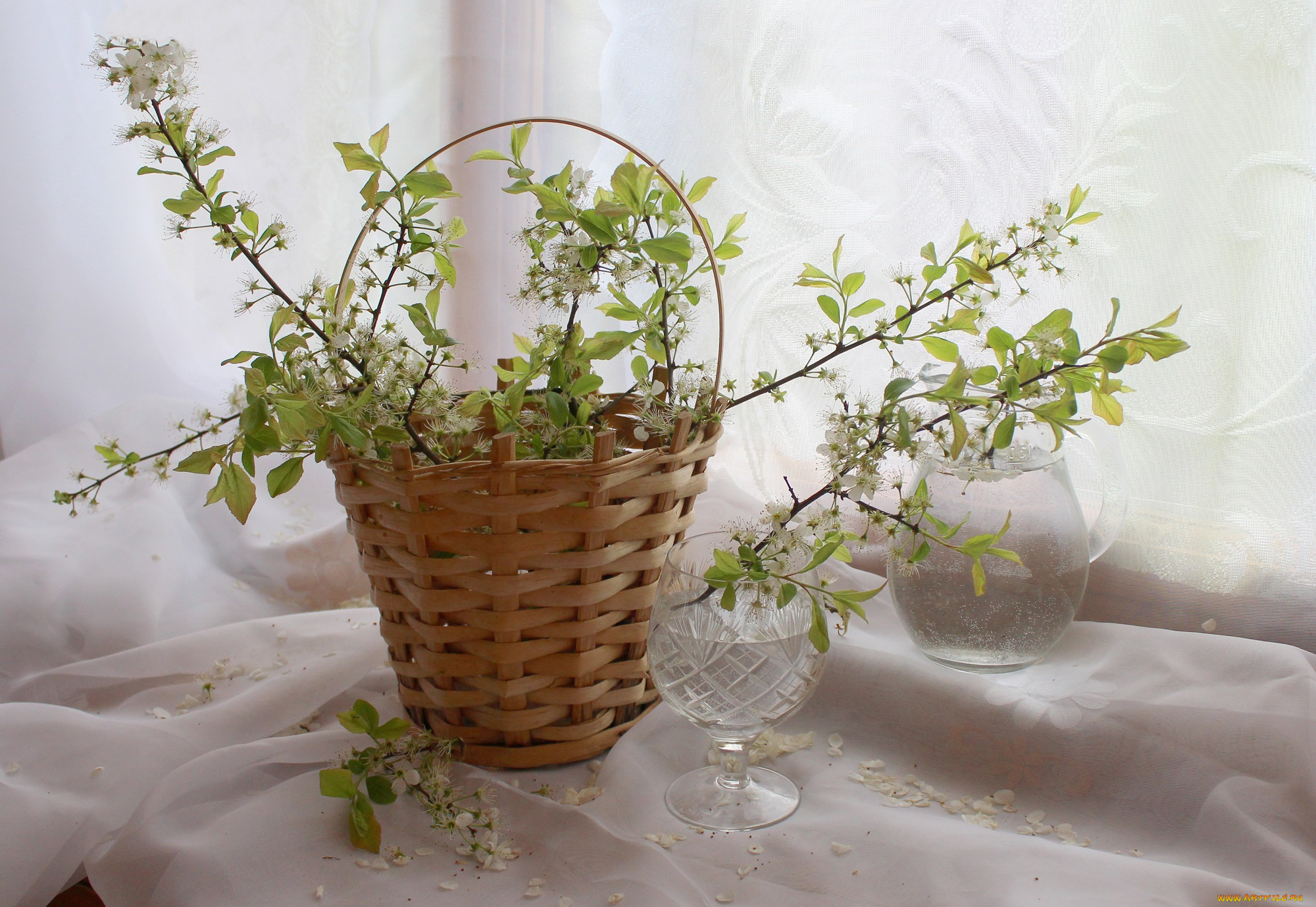 цветы, цветущие, деревья, , , кустарники, слива, посуда, корзина, композиция, ветки, весна