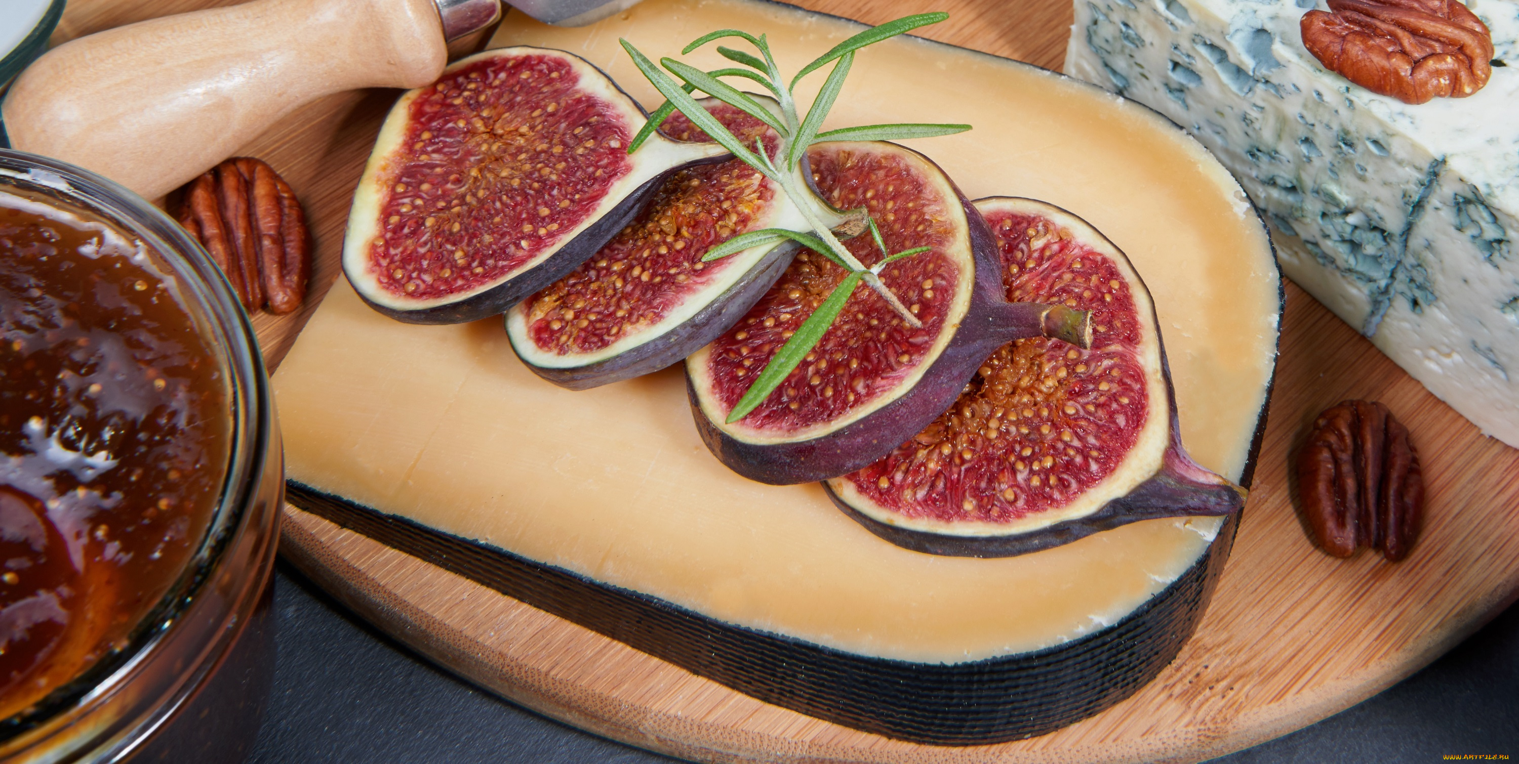 еда, сырные, изделия, орехи, зелень, хлеб, виноград, инжир, сыр