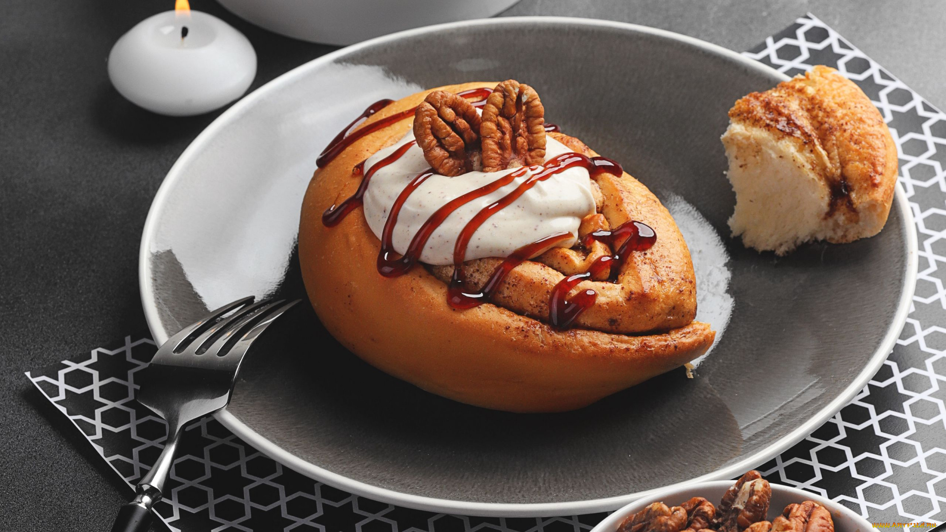 еда, хлеб, , выпечка, свеча, сдобная, булочка