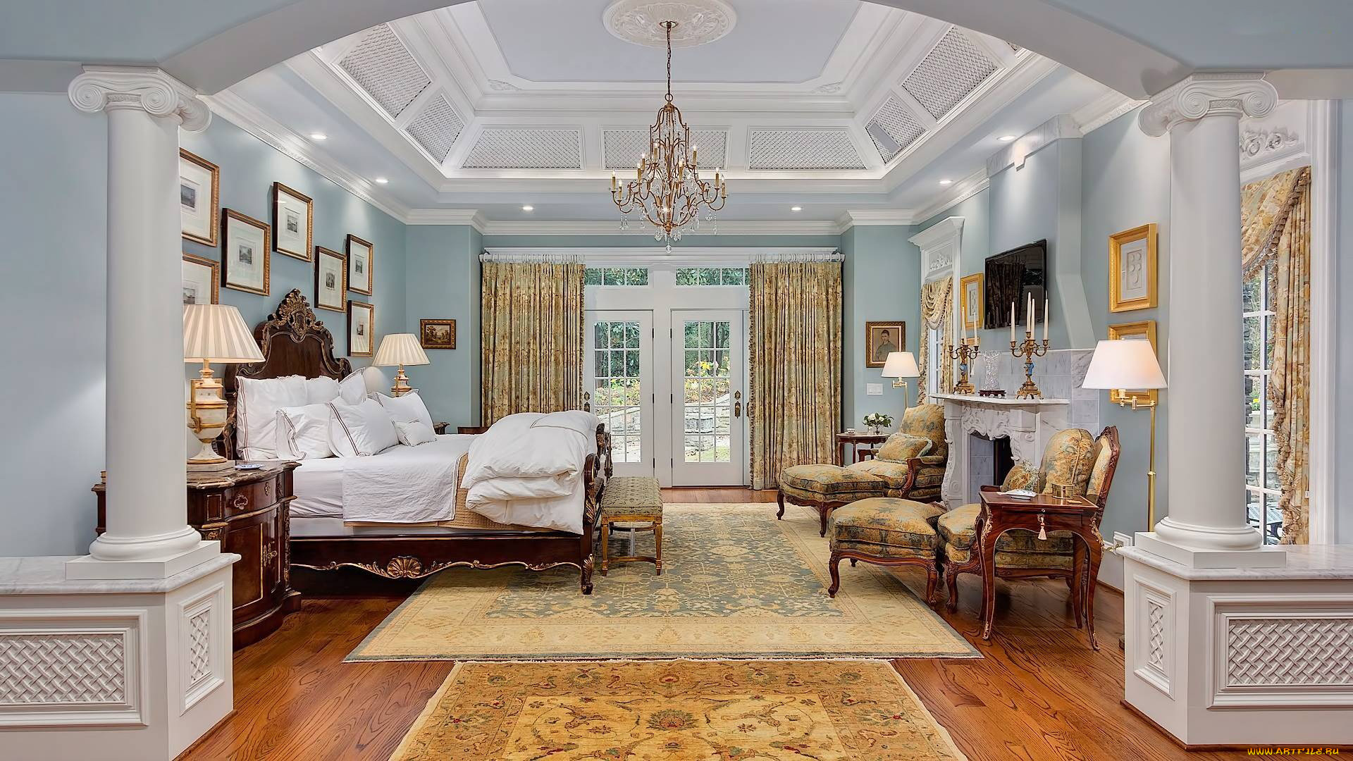 интерьер, спальня, ковры, люстра, кровать, лампы