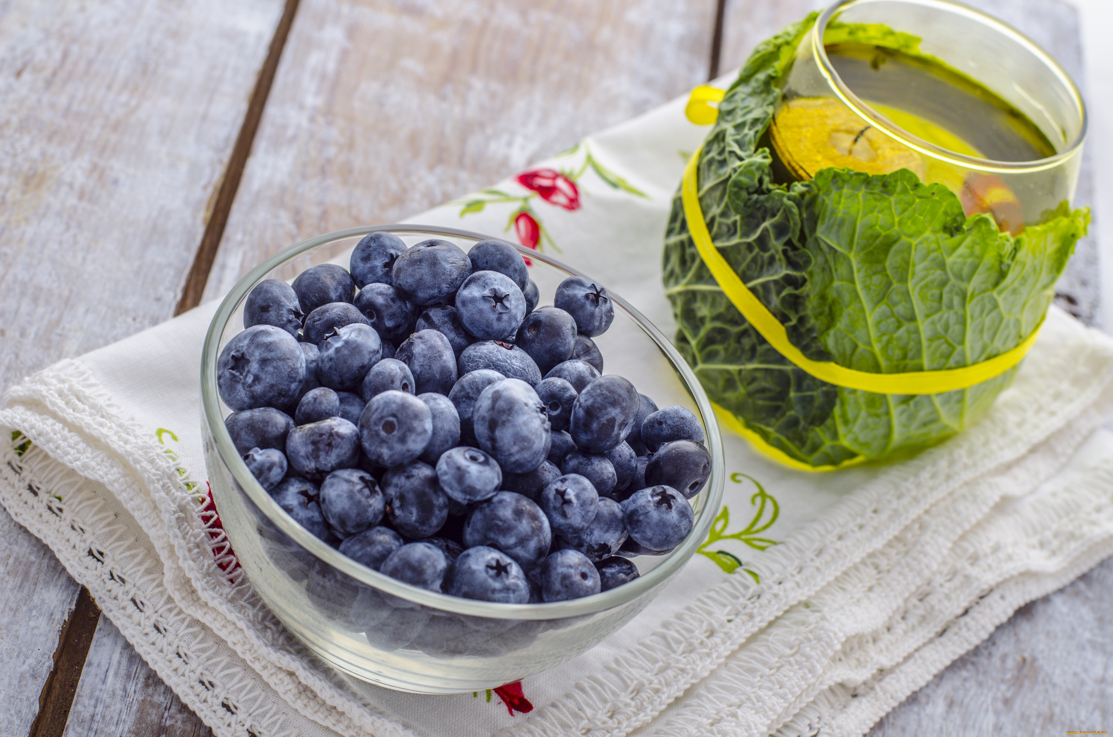 еда, голубика, черника, ягоды, стакан