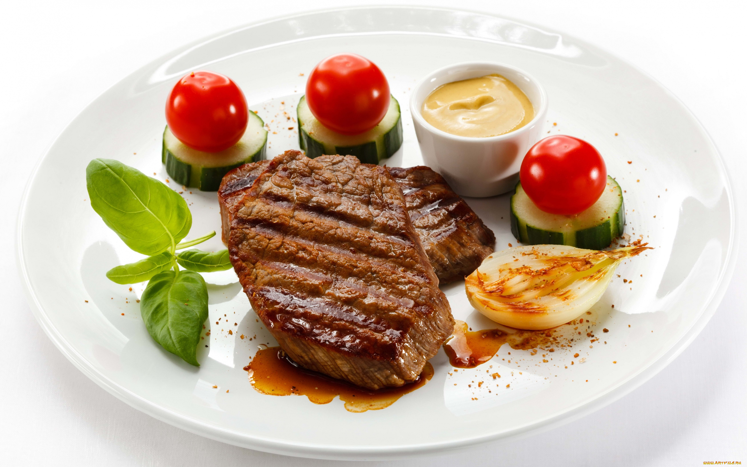 еда, мясные, блюда, черри, помидоры, лук, горчица, отбивная, огурцы