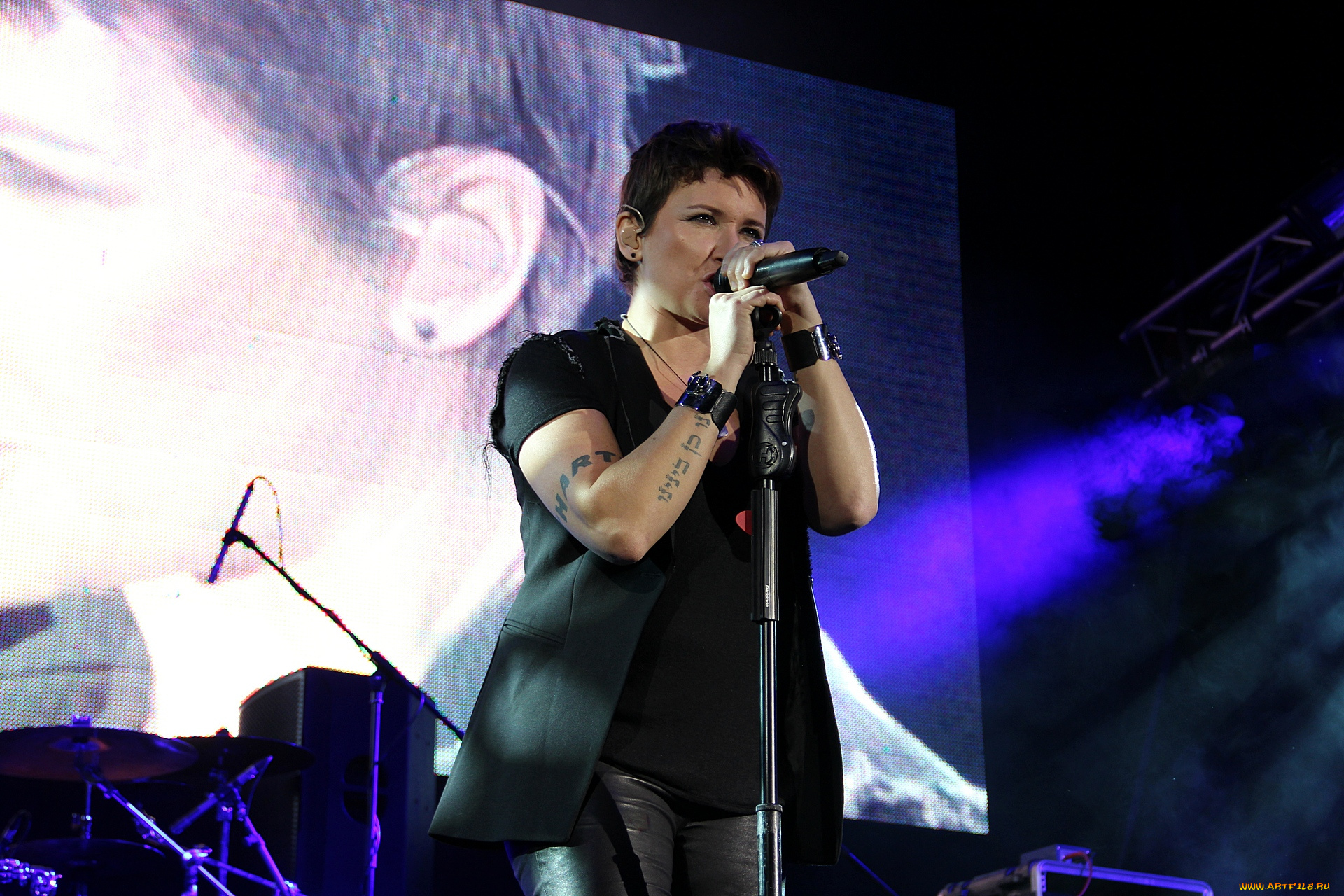диана, арбенина, музыка, ночные, снайперы, концерт, микрофон, певица, женщина