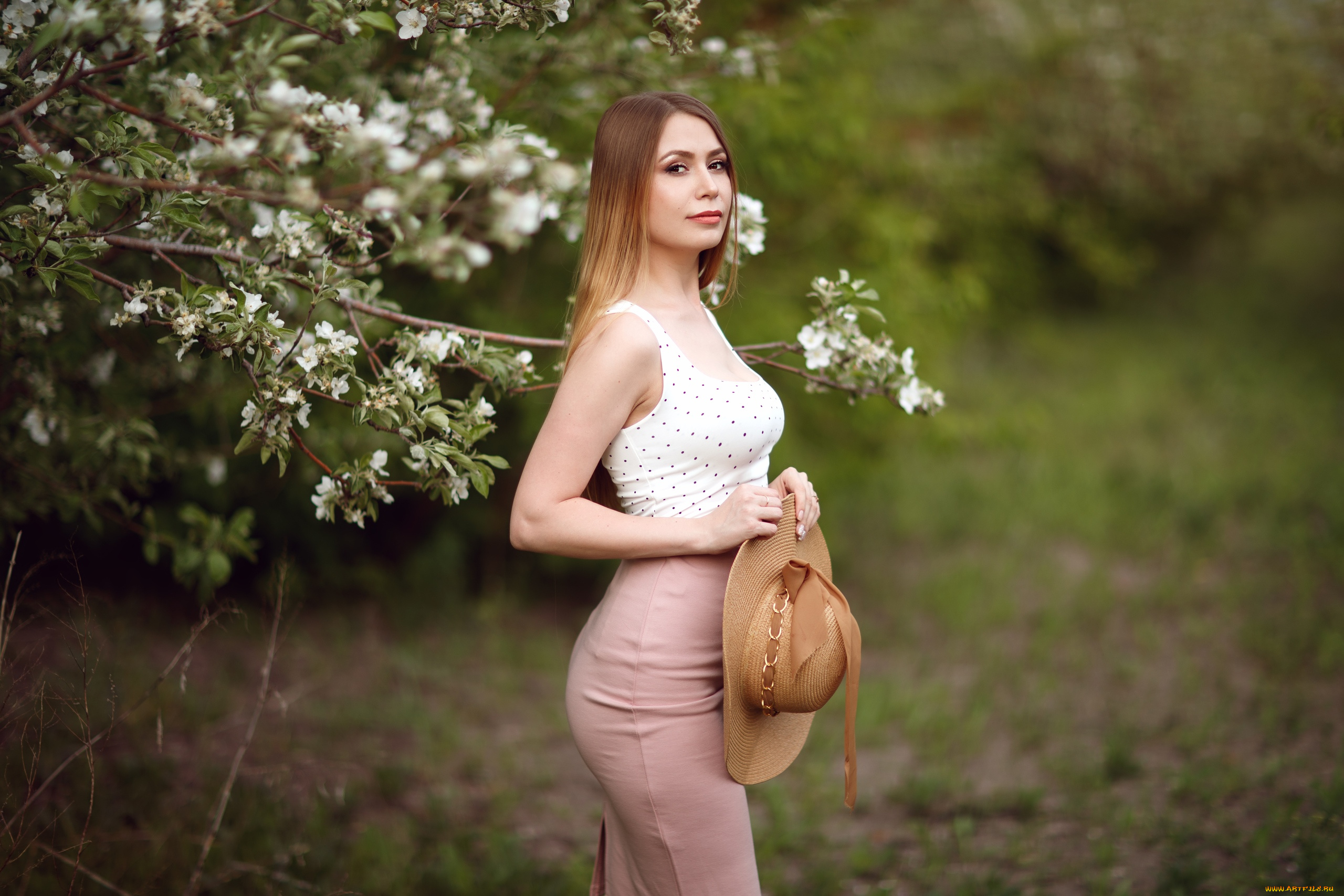 девушки, -, рыжеволосые, и, разноцветные, взгляд, на, зрителя, майка, юбка, шляпа, цветы, ветка, глубина, резкости, цветение, природе, женщины, сергей, сорокин