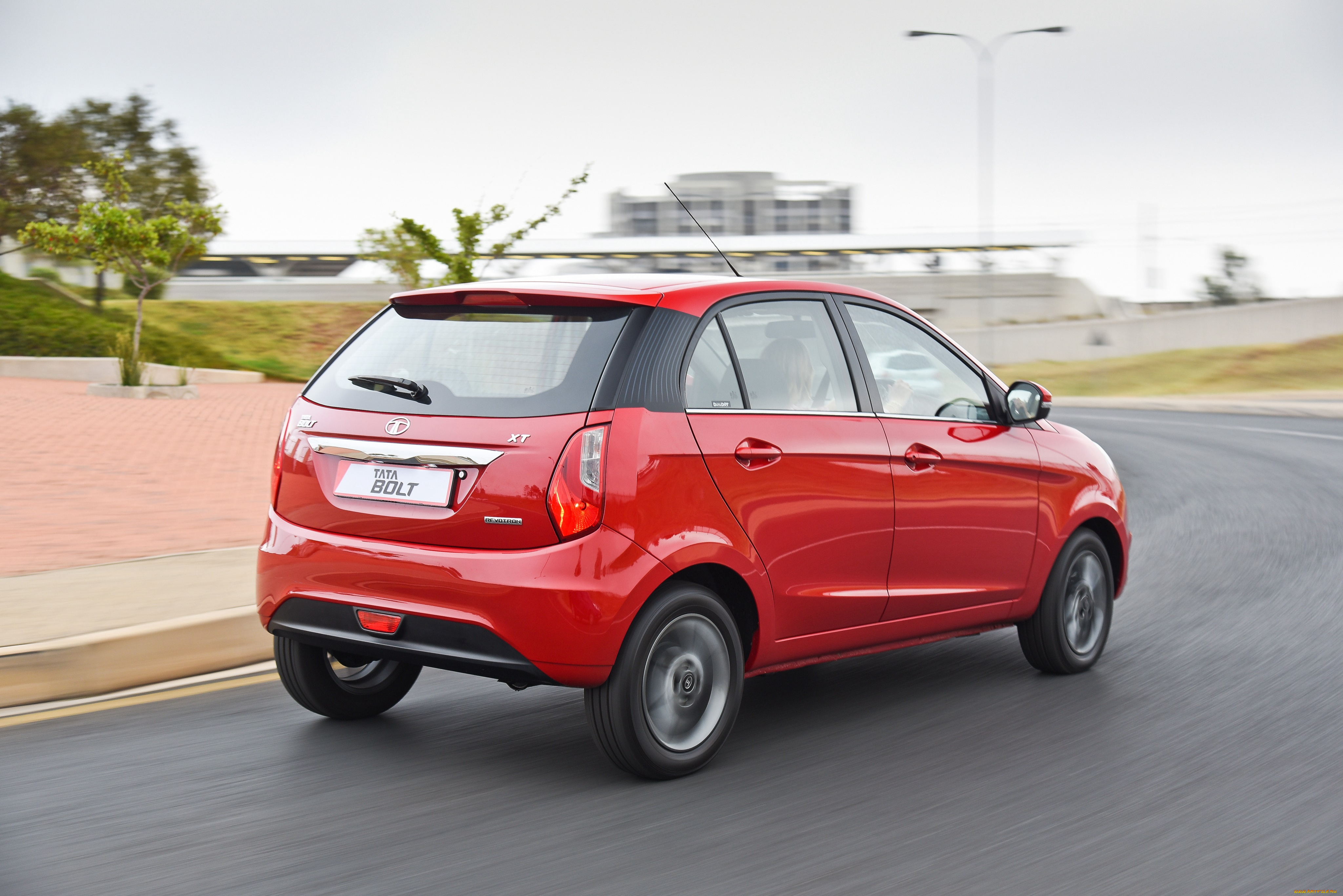 автомобили, tata, za-spec, 2015г, красный, bolt