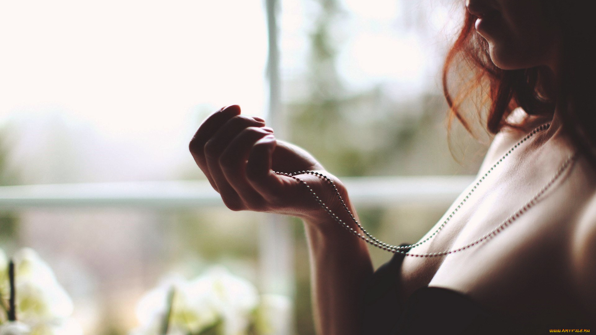 разное, руки, бусы, рука, грудь, рыжая, девушка