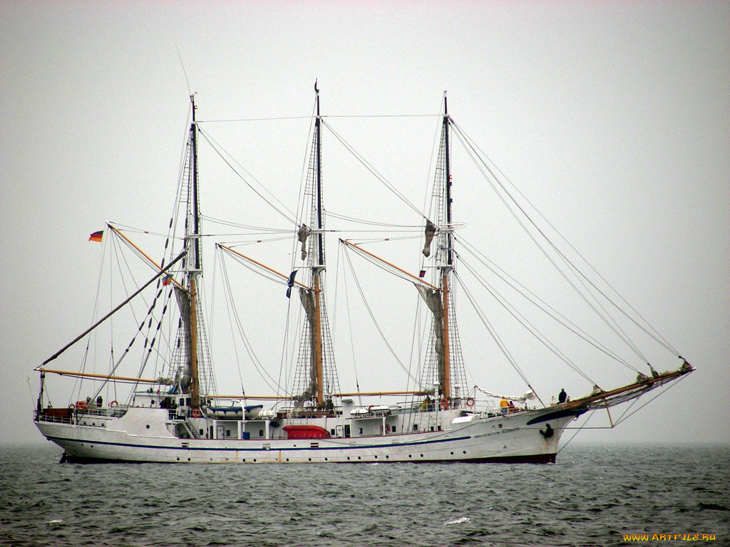 корабли, парусники