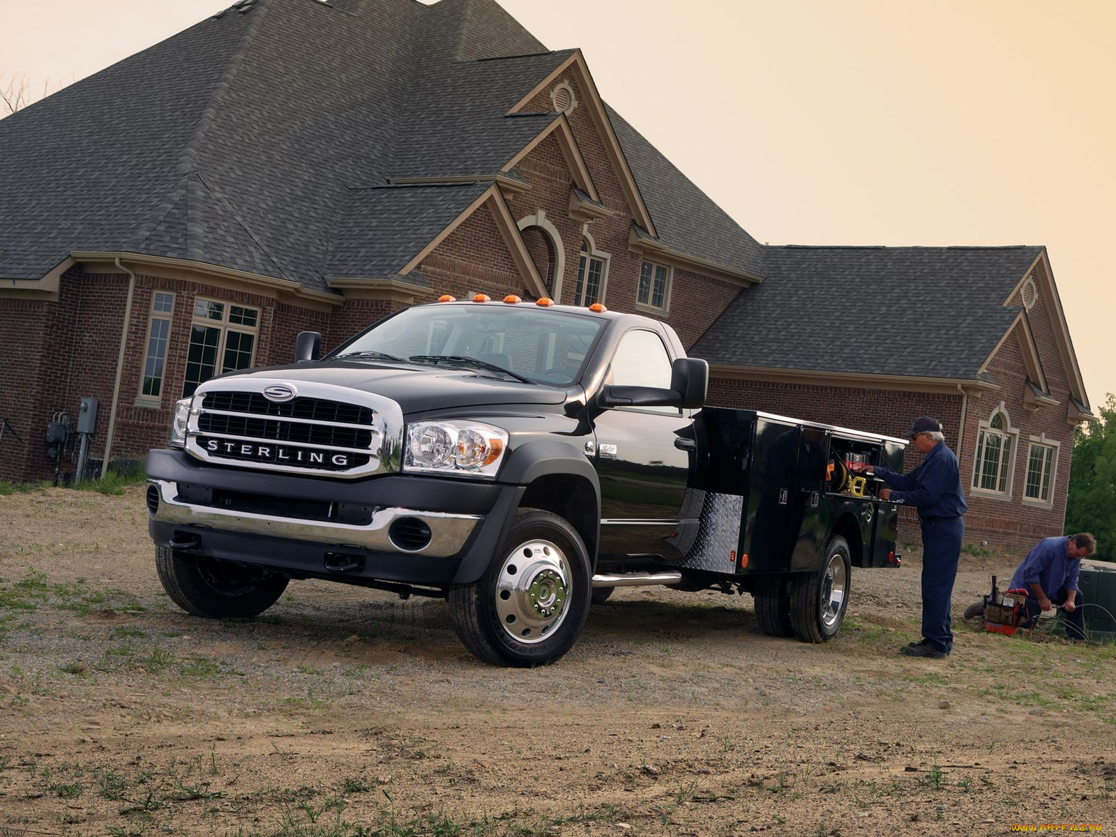 автомобили, sterling