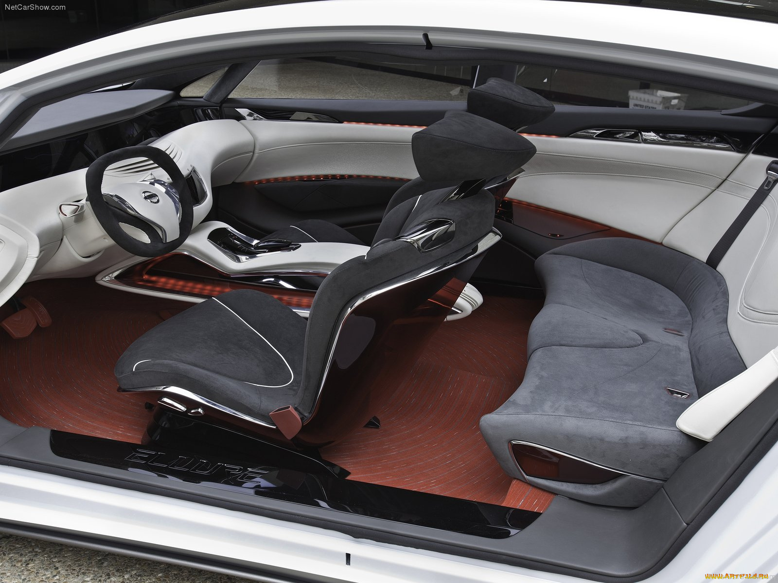 автомобили, интерьеры