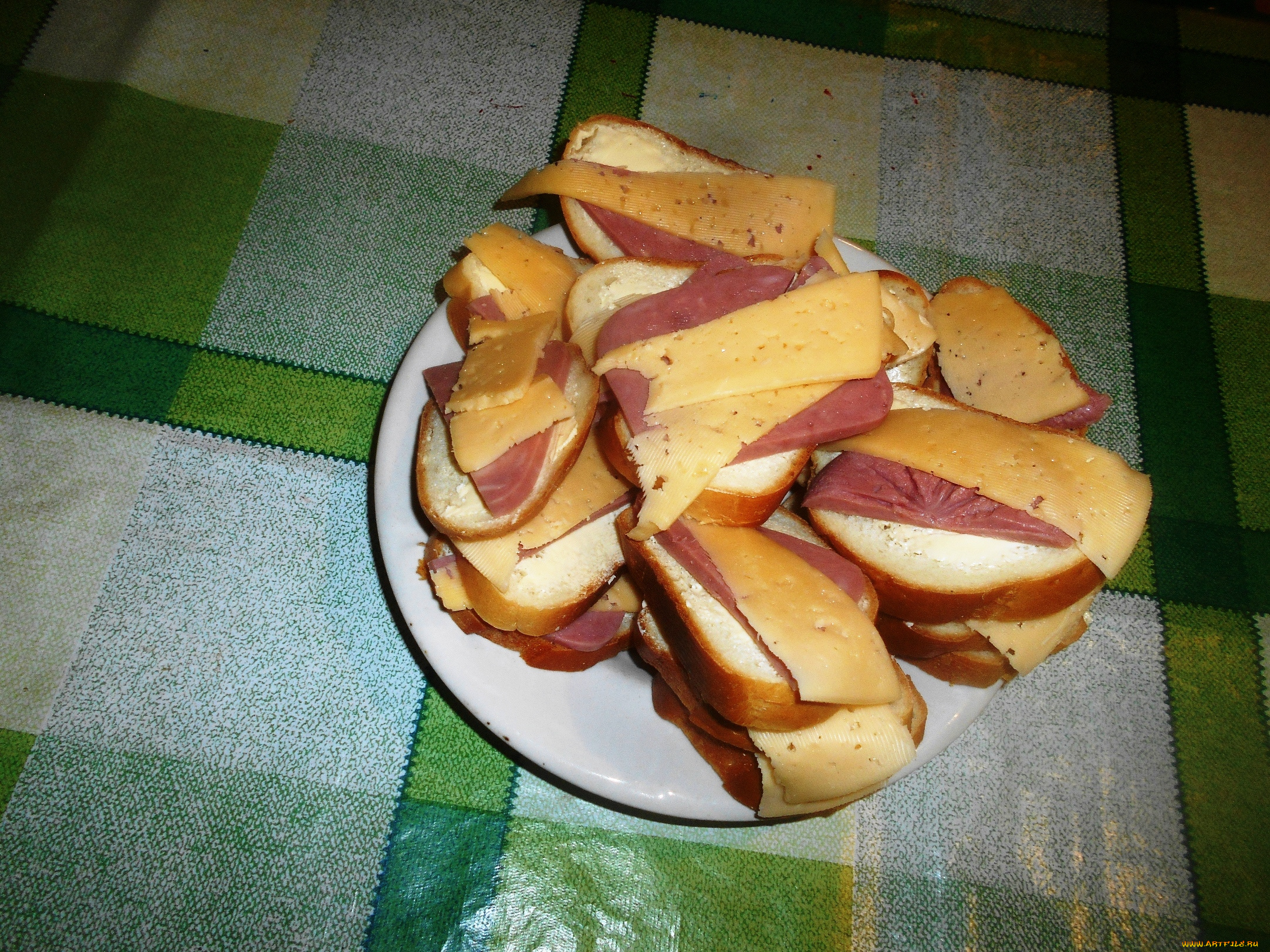 еда, бутерброды, , гамбургеры, , канапе, хлуб, сыр, колбаса