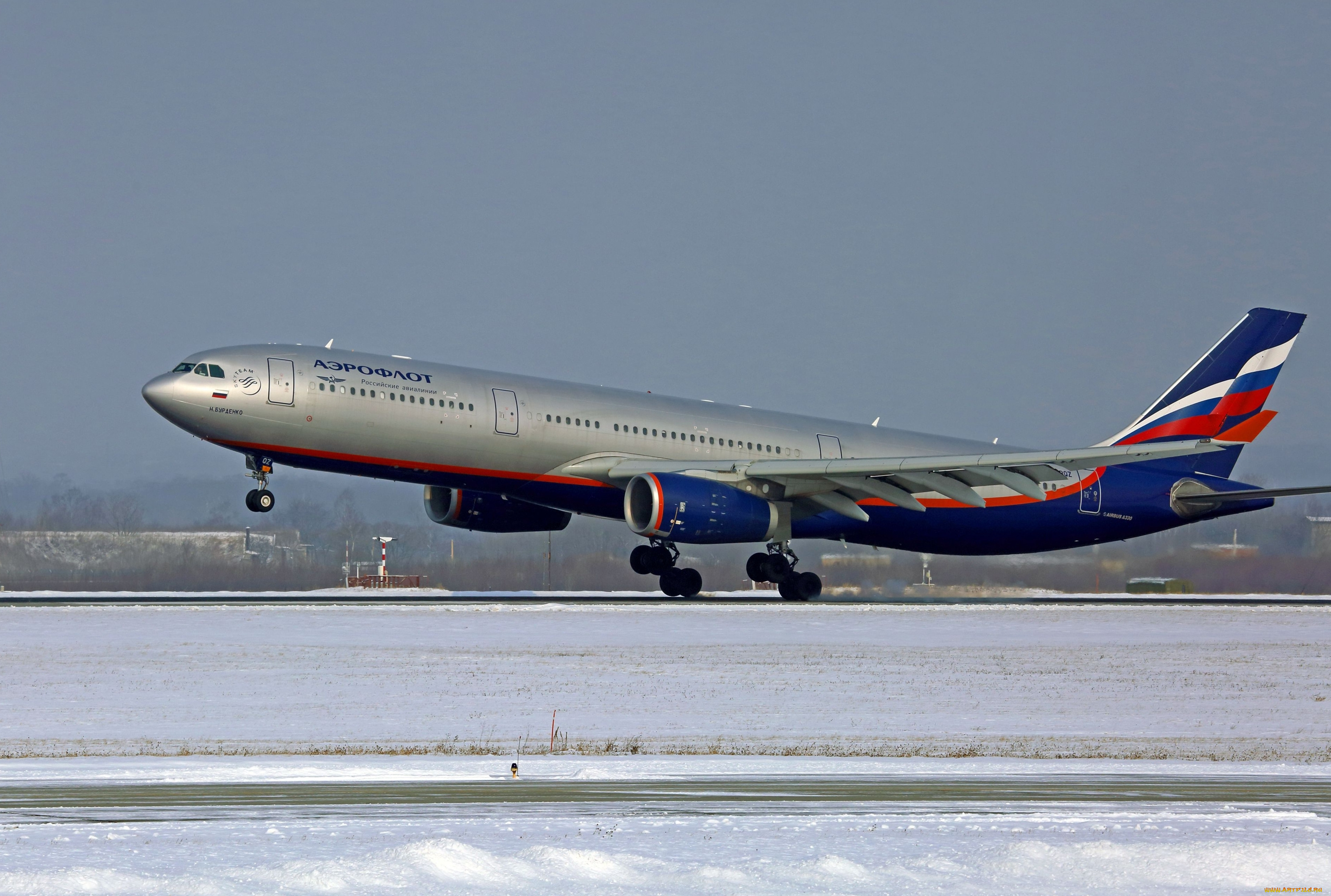 авиация, пассажирские, самолёты, самолёт, пассажирский, аэродром, взлёт