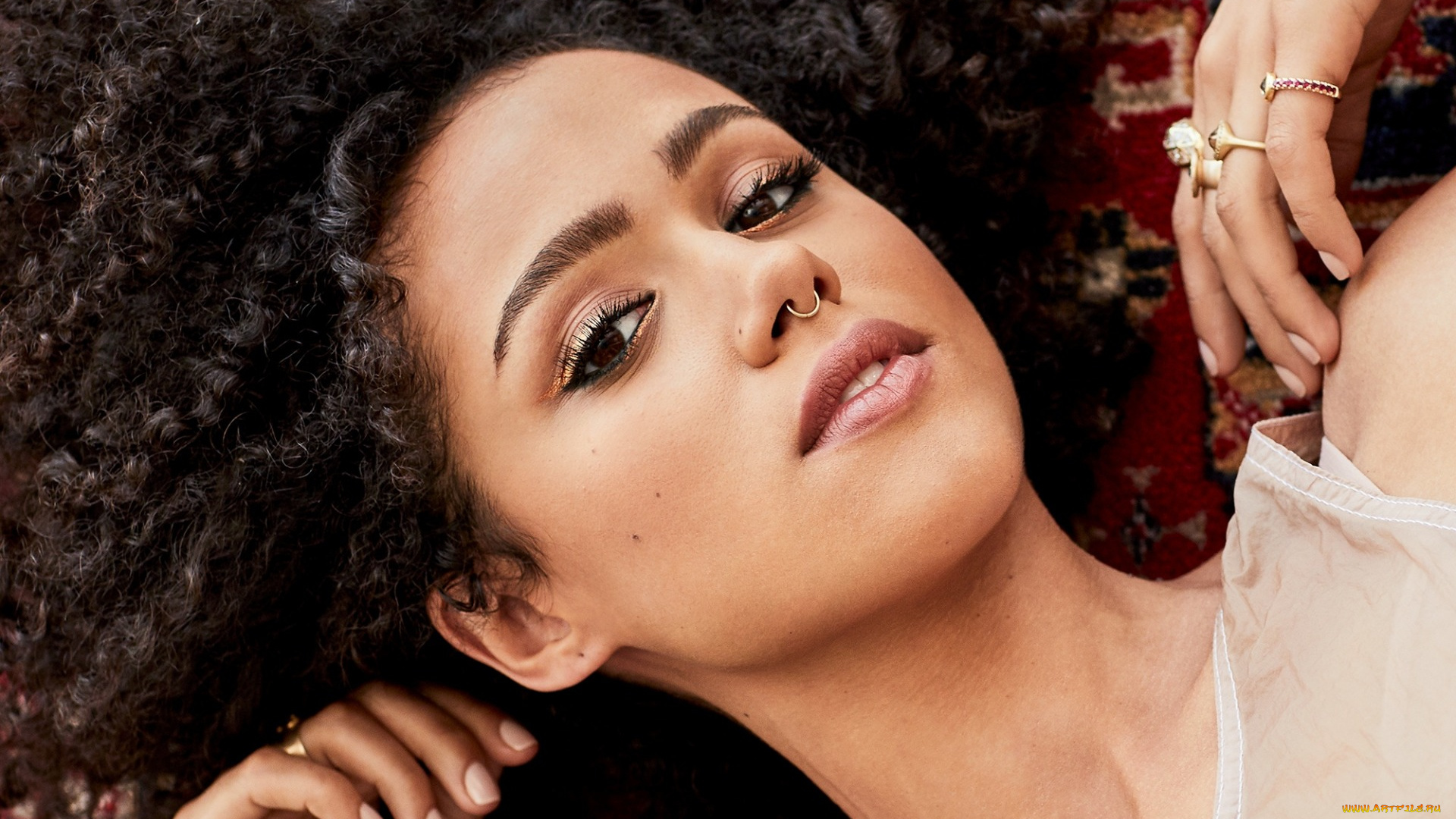 nathalie, emmanuel, девушки, nathalie, emmanuel, актриса, девушка, модель, брюнетка, красотка, красавица, флирт, стройная, фигура, сексуальная, секси, поза, взгляд, макияж