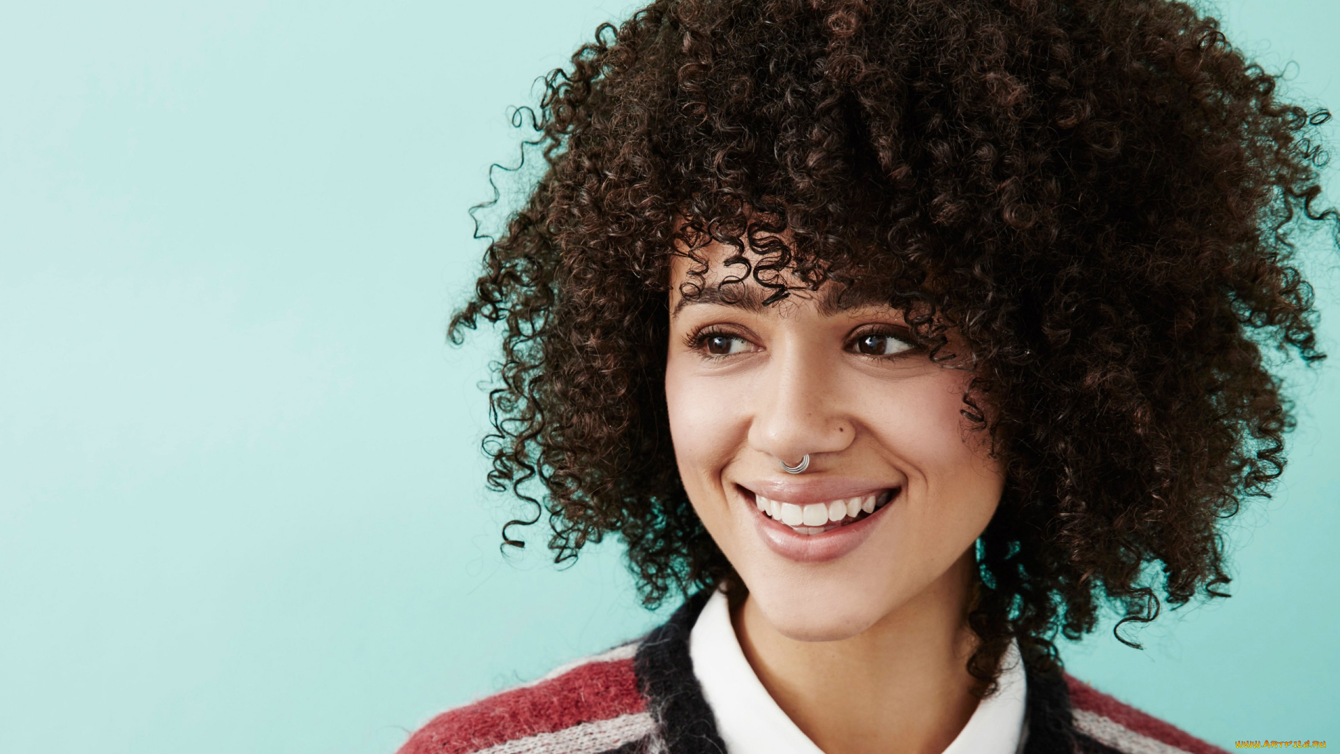 nathalie, emmanuel, девушки, nathalie, emmanuel, актриса, девушка, модель, брюнетка, красотка, красавица, флирт, стройная, фигура, сексуальная, секси, поза, взгляд, макияж