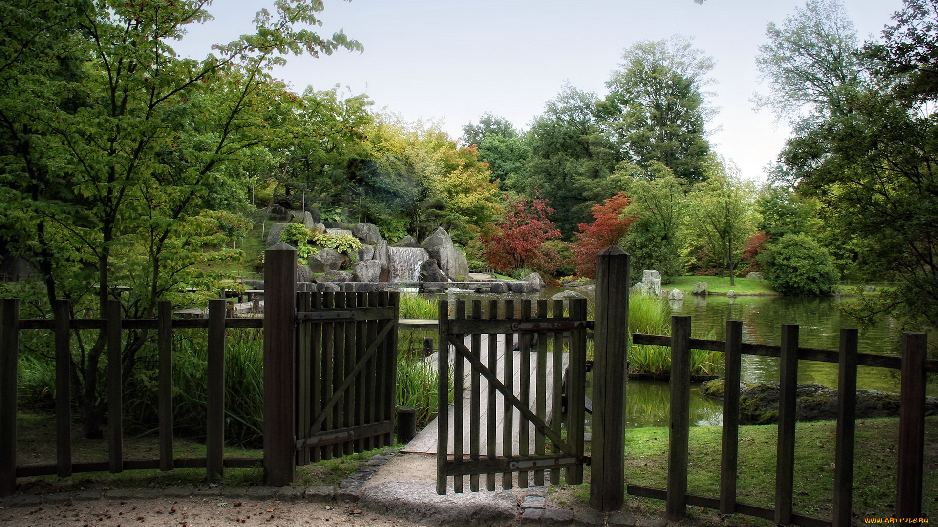 природа, парк, водоем, водопад, деревья, калитка