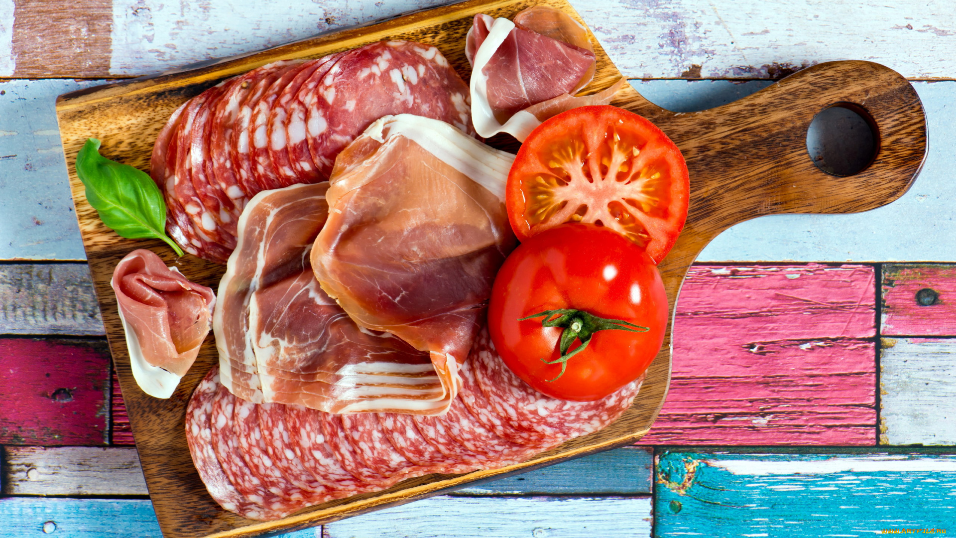еда, колбасные, изделия, помидоры, базилик, сервелат, салями, ветчина, томаты
