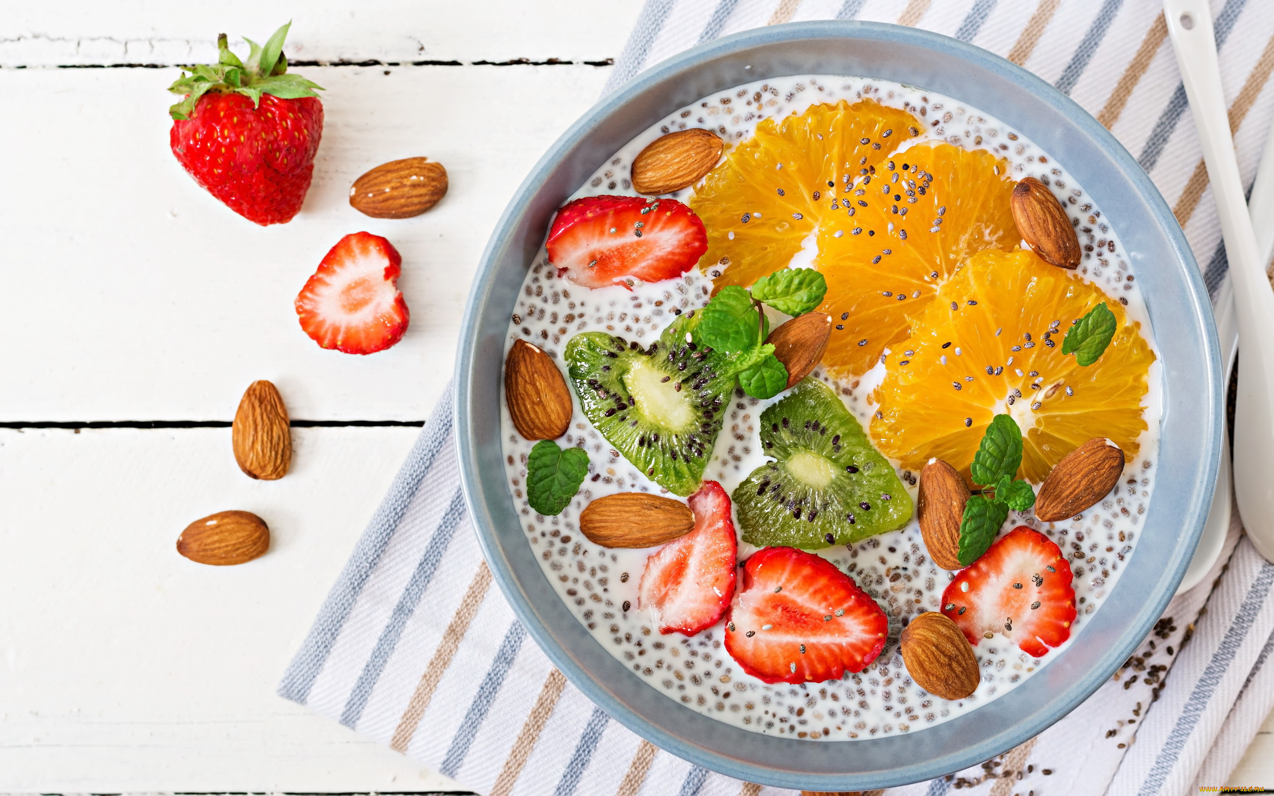 еда, мороженое, , десерты, мята, десерт, ягоды, клубника, киви, апельсин