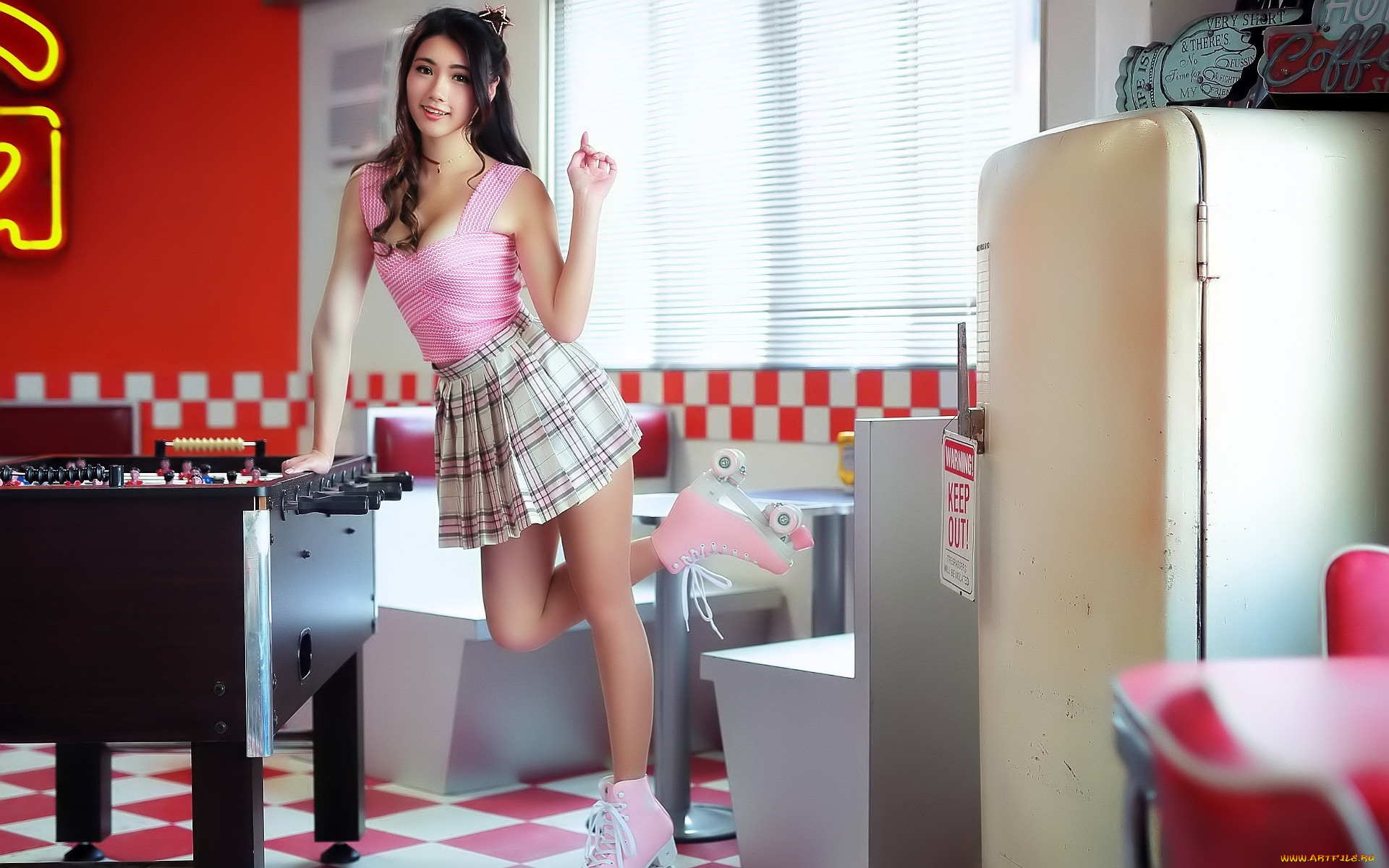 девушки, -, азиатки, брюнетка, топ, юбка, ролики, кафе, холодильник