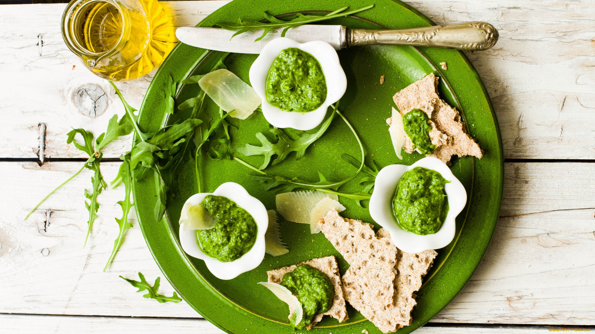 еда, разное, нож, зелень, хлебцы, масло, соус, фон