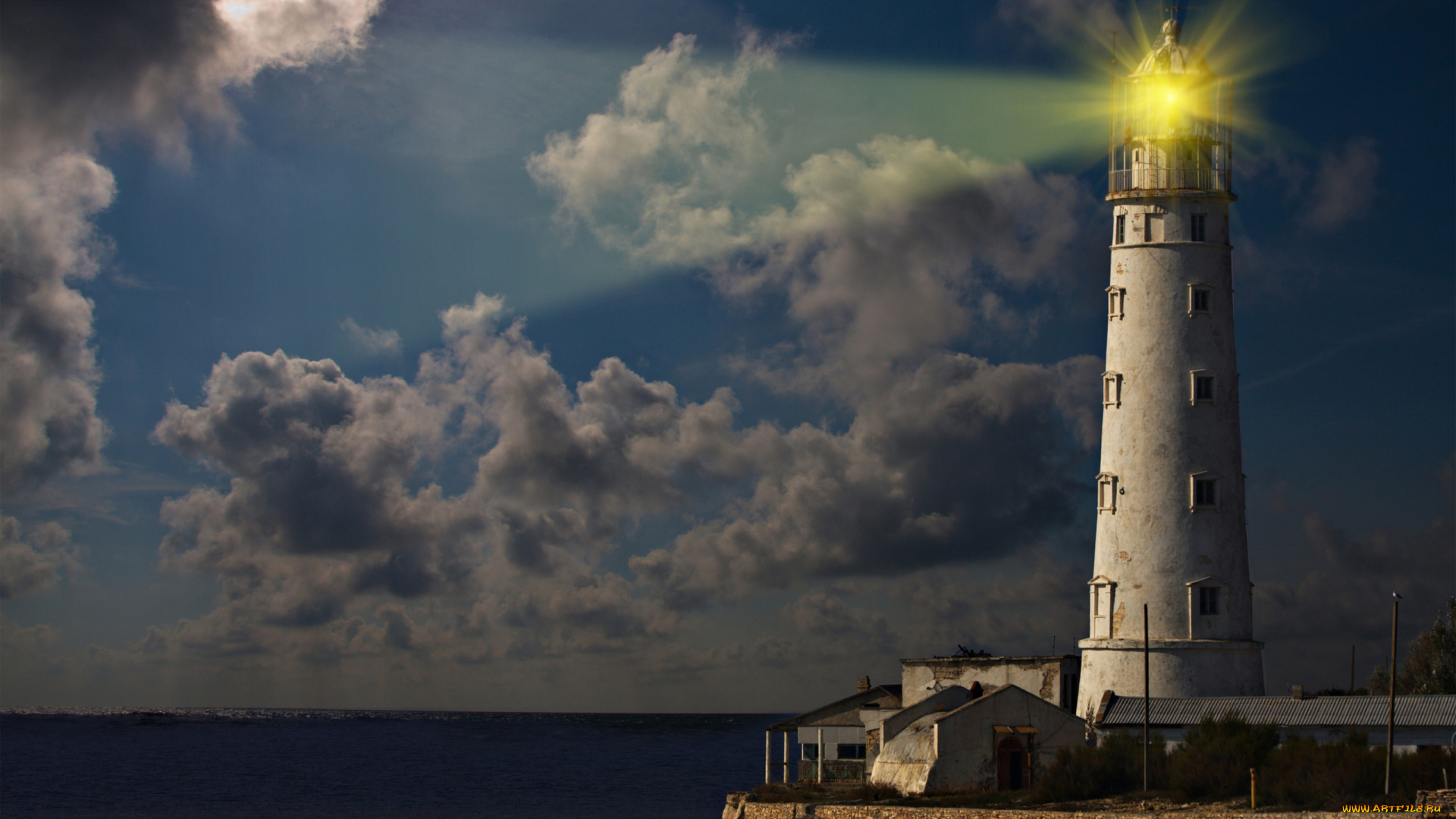 природа, маяки, море, здание, берег, облака, луч, маяк
