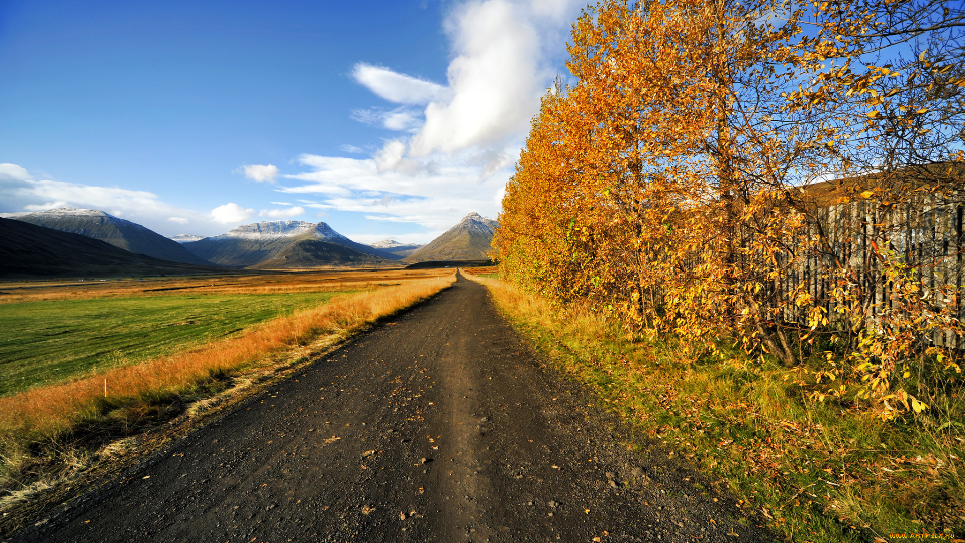 природа, дороги, осень, дорога, деревья, поле, горы, небо