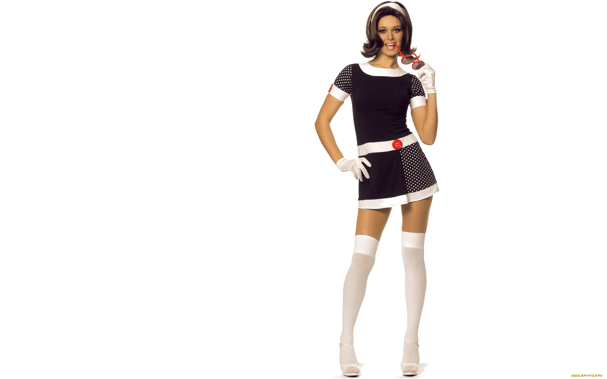 девушки, -unsort, , брюнетки, темноволосые, чулки, платье, перчатки, очки, улыбка, шатенка