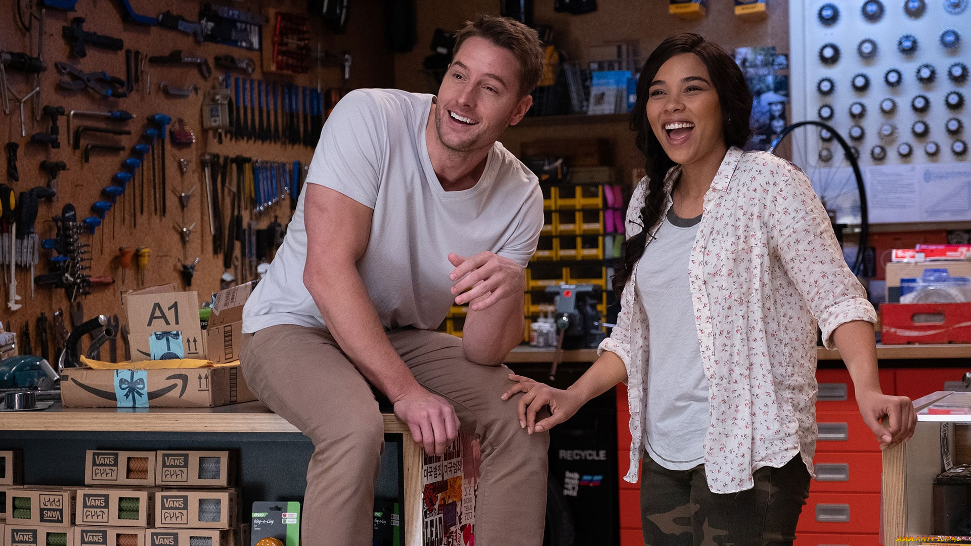 jexi, , 2019, кино, фильмы, jexi, окей, лекси, кадры, из, фильма, комедия, мелодрама, фантастика, adam, devine