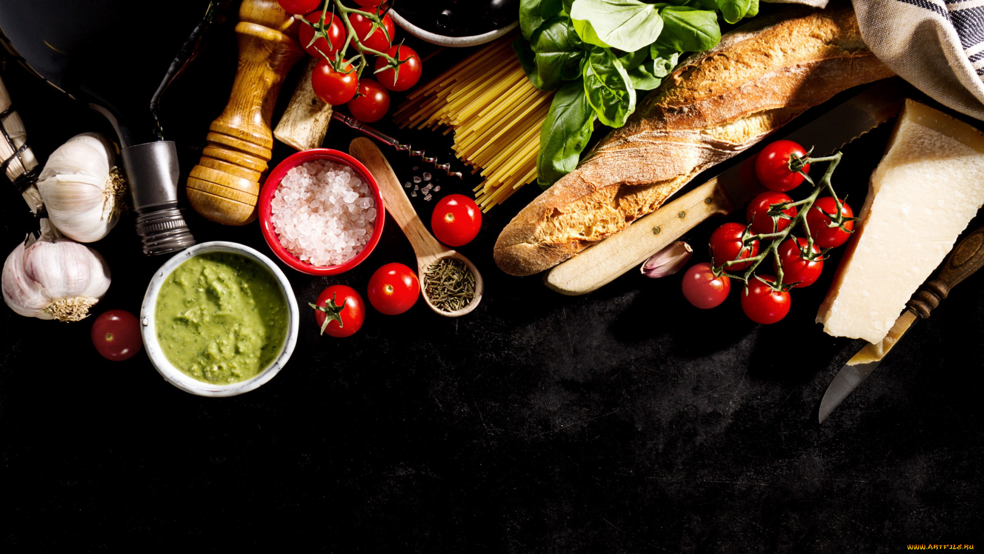 еда, разное, спагетти, сыр, базилик, маслины, помидоры, чеснок, соль
