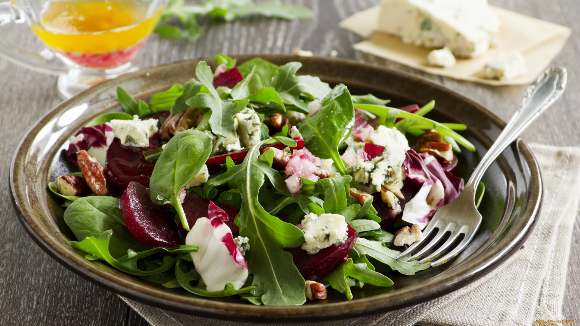 еда, салаты, , закуски, салат, свекла, пекан, сыр, руккола