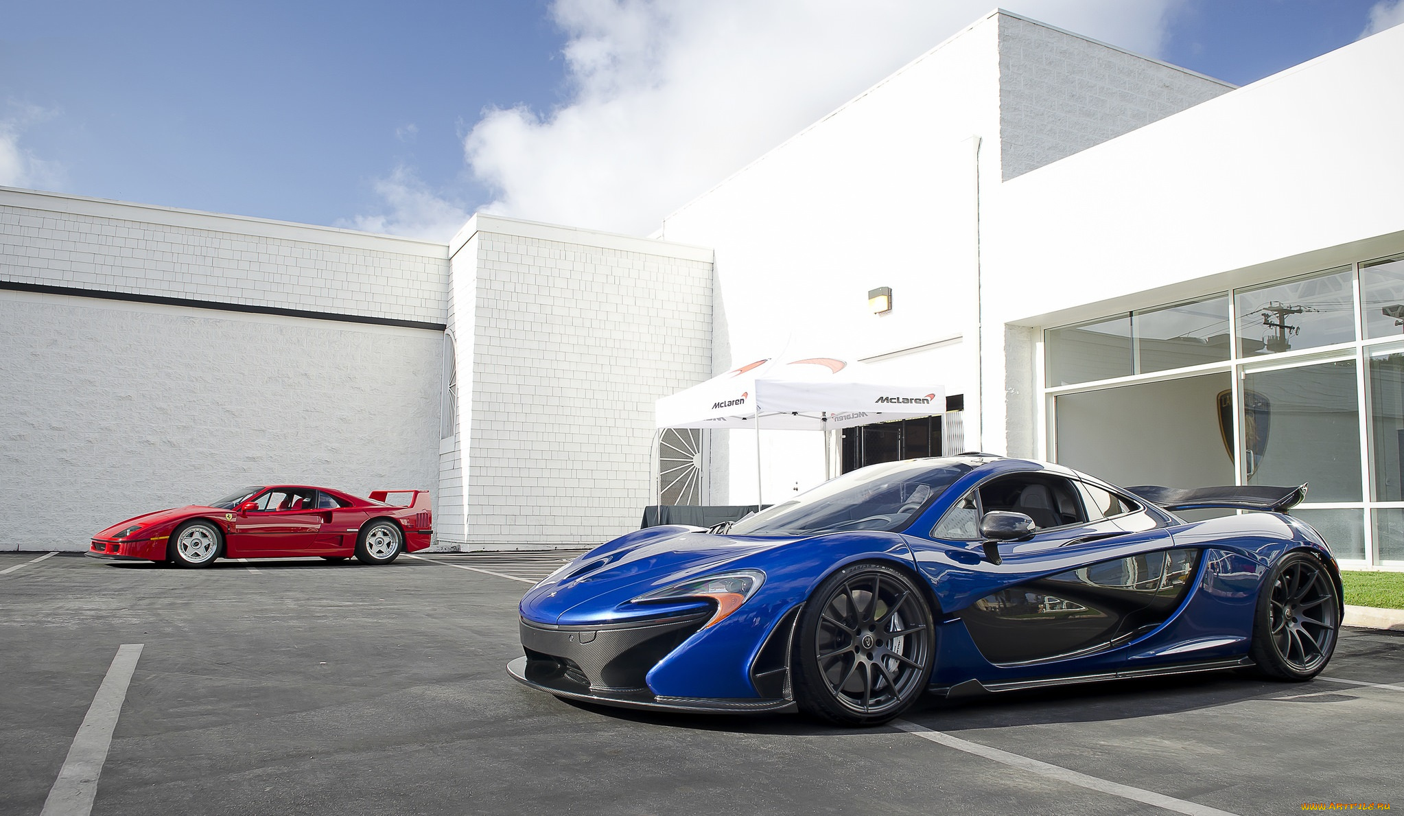 blue, mclaren, p1, and, red, ferrari, f40, автомобили, разные, вместе, авто, стоянка