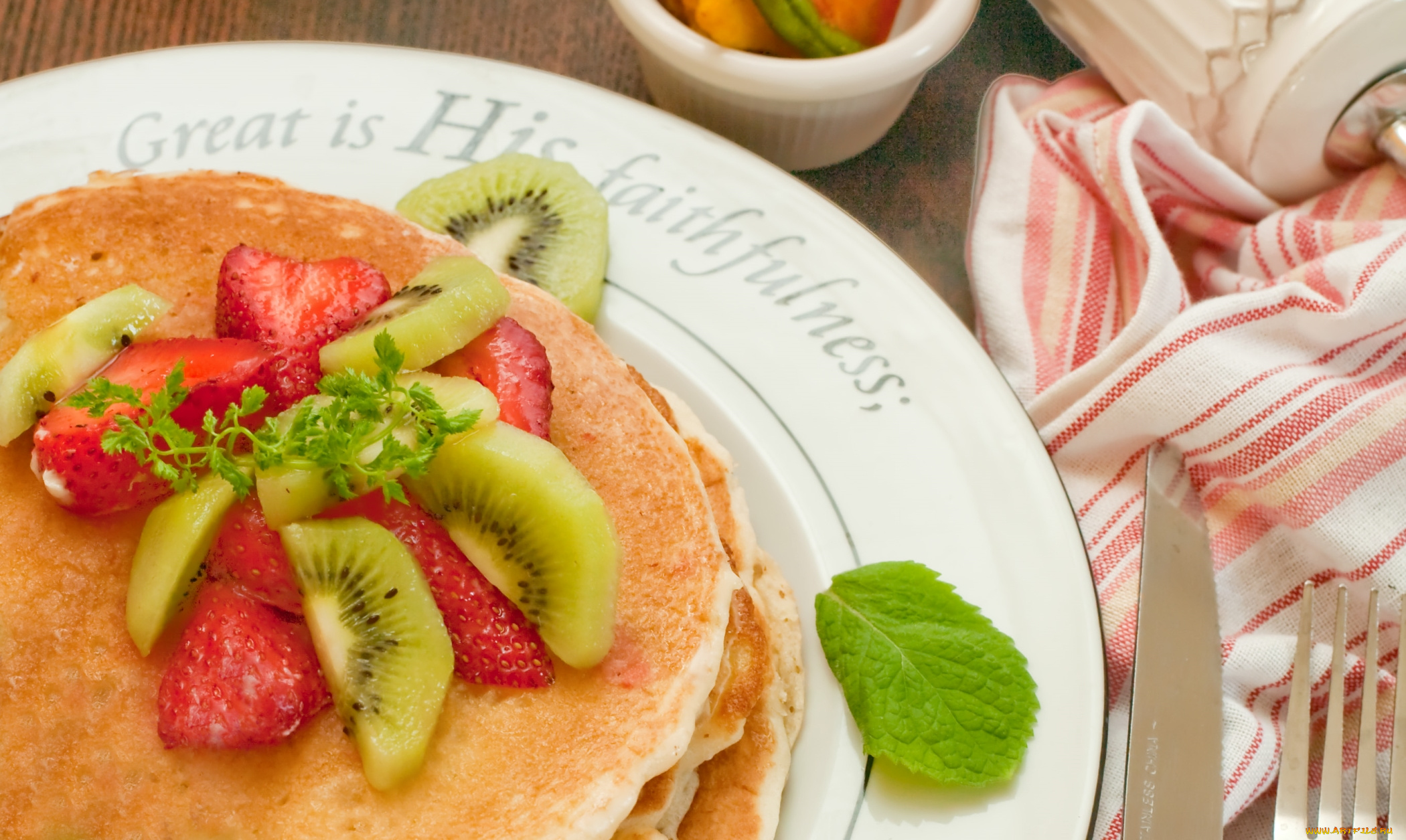 еда, блины, , оладьи, клубника