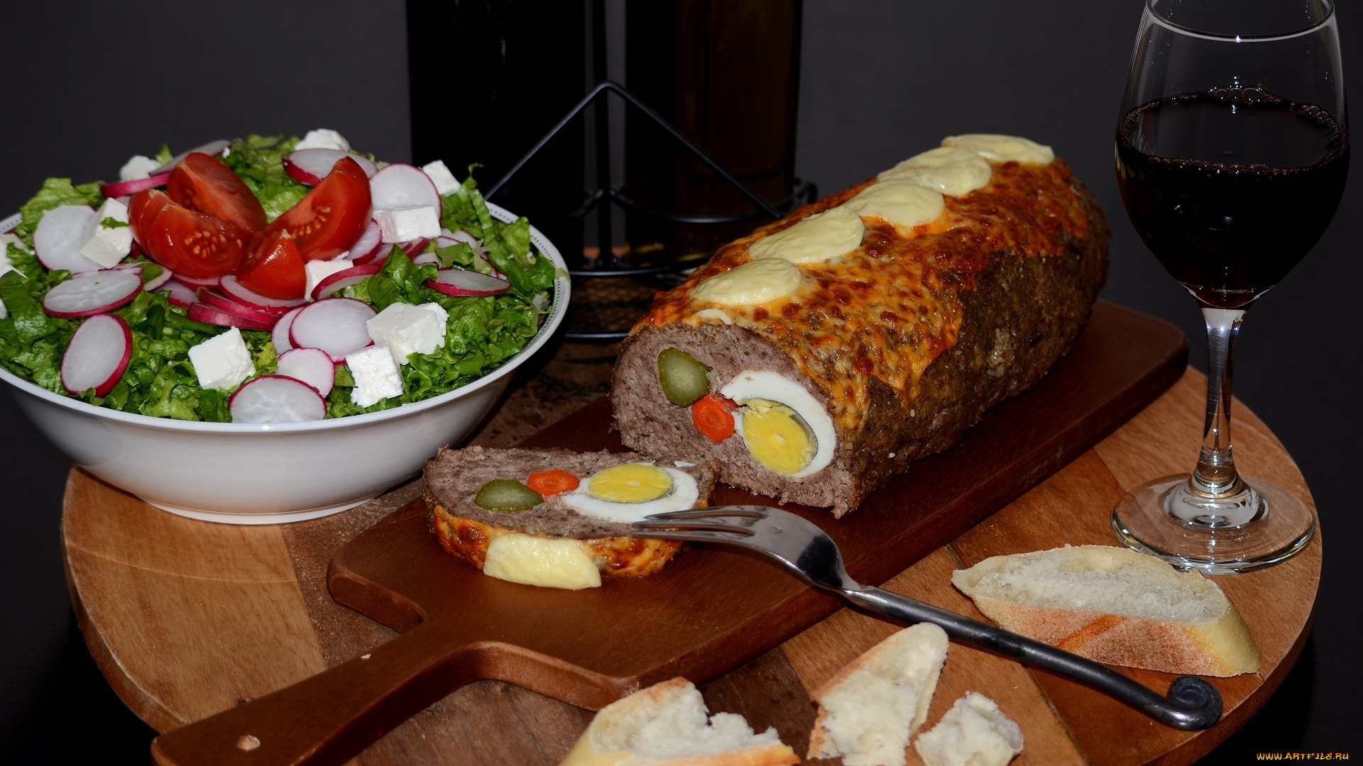 еда, разное, салат, яйцо, мясной, рулет, бокал, вино, редис, помидоры, хлеб