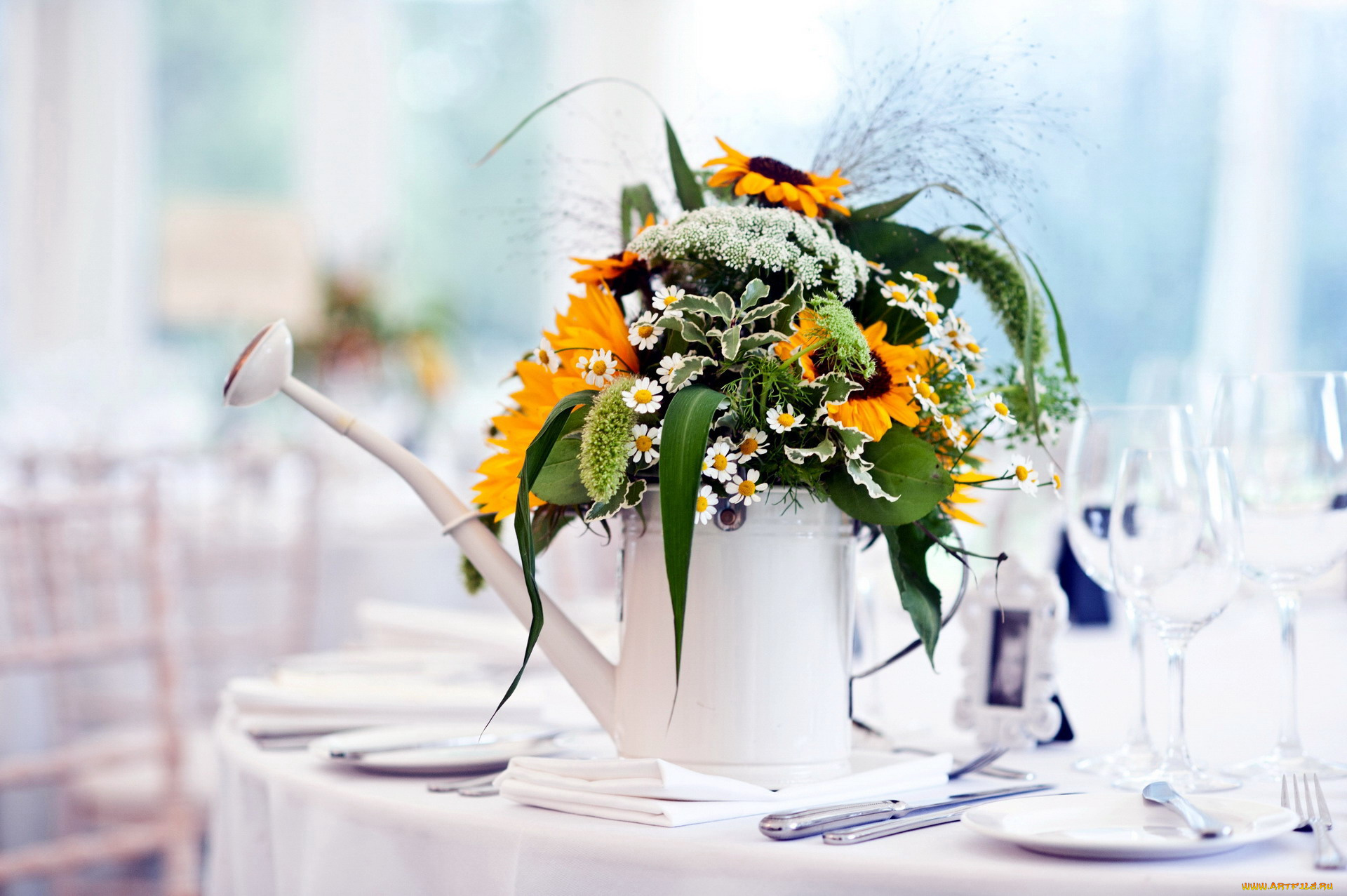 цветы, букеты, , композиции, лейка, подсолнух