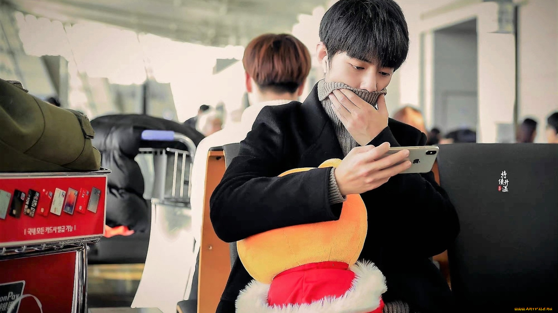 мужчины, xiao, zhan, актер, пальто, игрушка, телефон, аэропорт