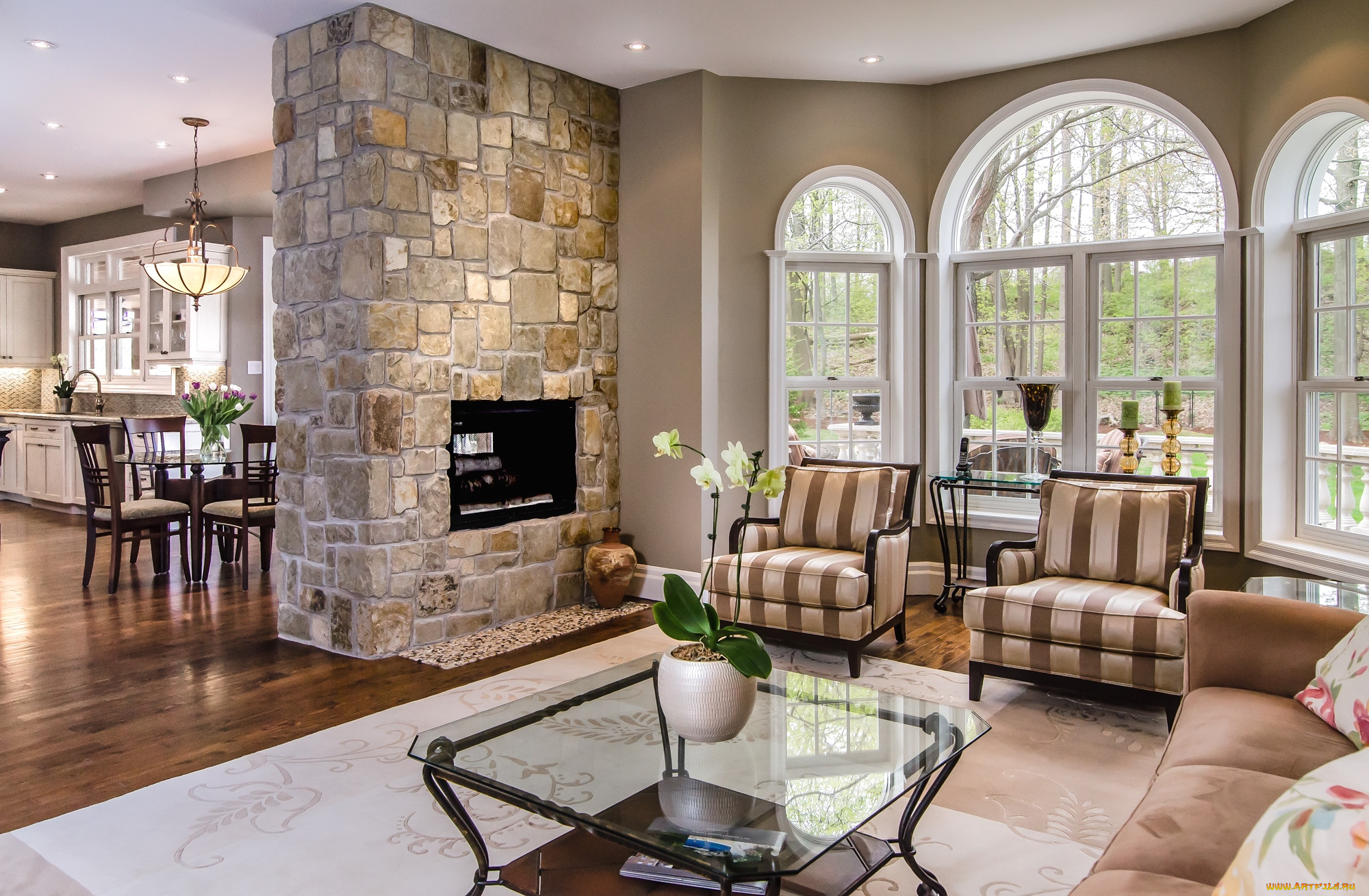 интерьер, гостиная, камин, диваны, орхидея