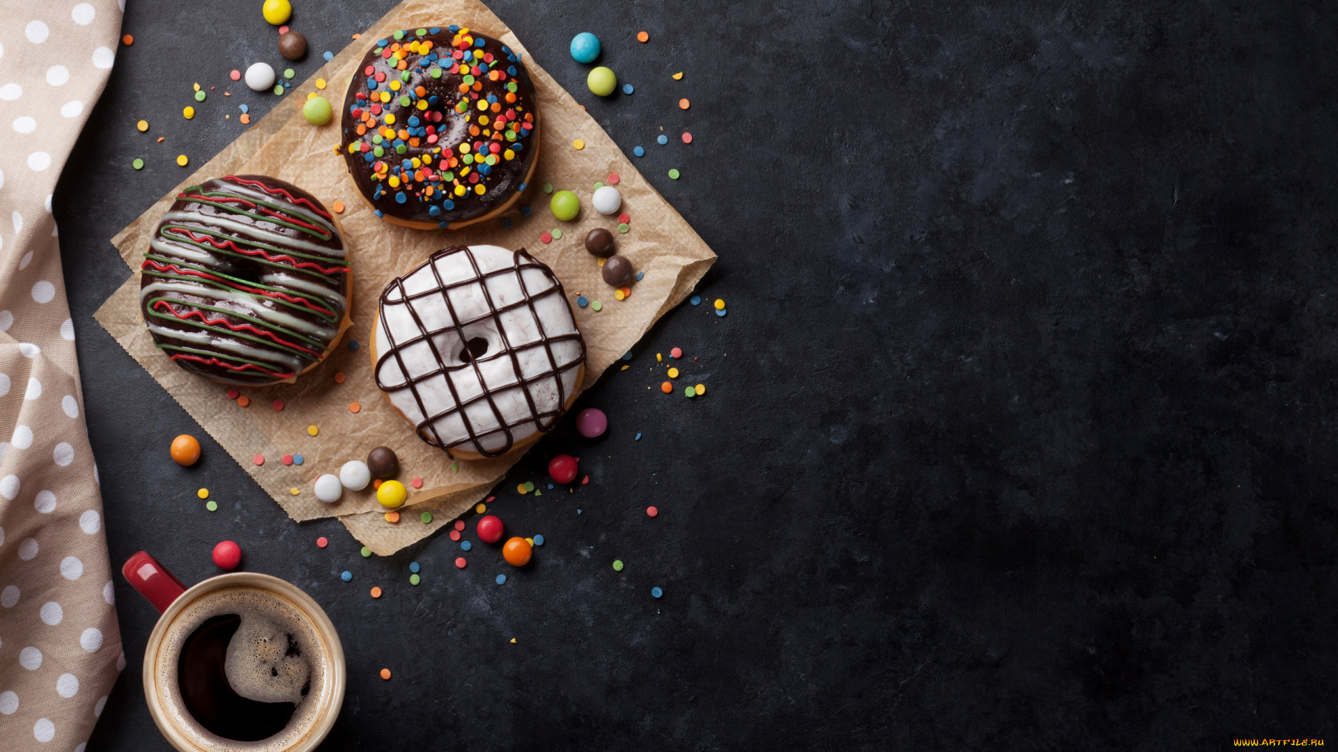 еда, хлеб, , выпечка, пончики, драже, кофе