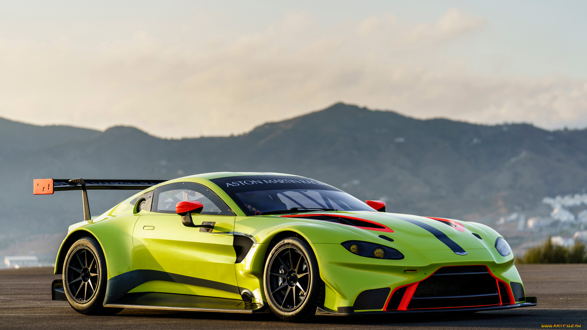 aston, martin, vantage, gte, 2018, автомобили, aston, martin, желтый, горы