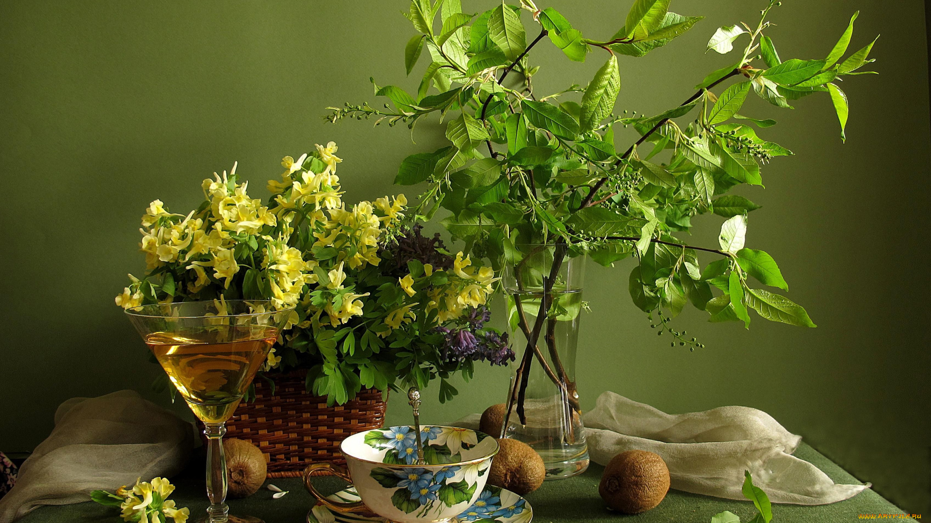 авт, margarita, epishina, цветы, разные, вместе, черёмуха, стол, корзинка, киви, бокал, ветка, чашка, блюдце, ваза