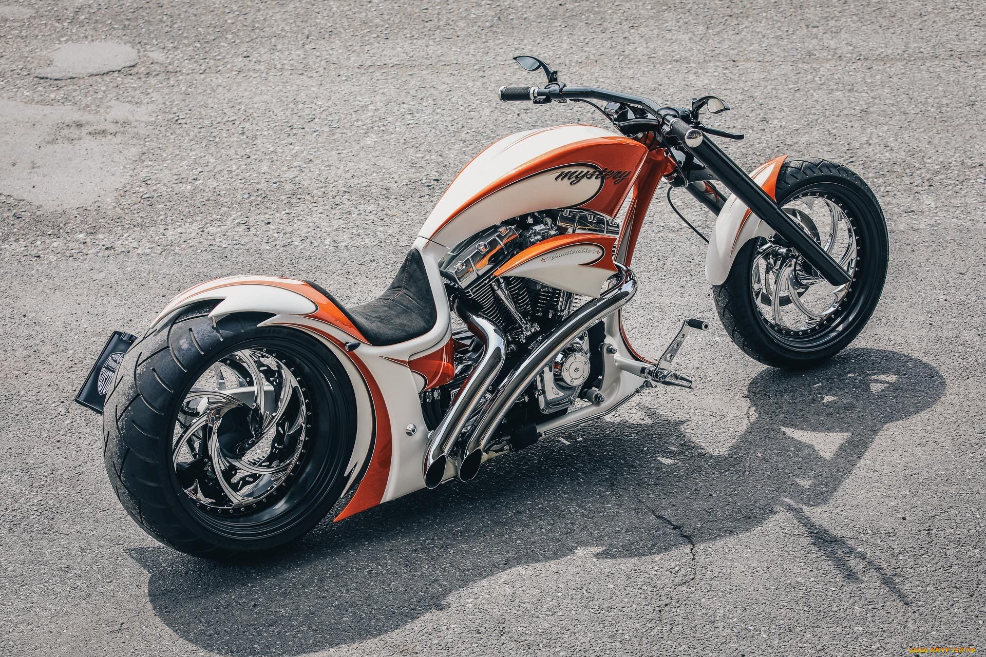 мотоциклы, customs, кастомизированный, тюнингованый, мотоцикл, крутой, байк, железный, конь, который, даёт, свободу, ветер, в, лицо, и, волосы, по, ветру