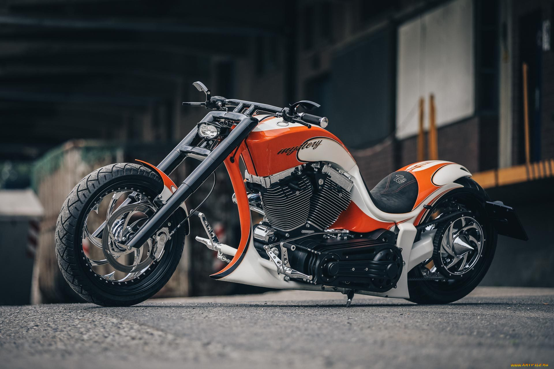 мотоциклы, customs, кастомизированный, тюнингованый, мотоцикл, крутой, байк, железный, конь, который, даёт, свободу, ветер, в, лицо, и, волосы, по, ветру