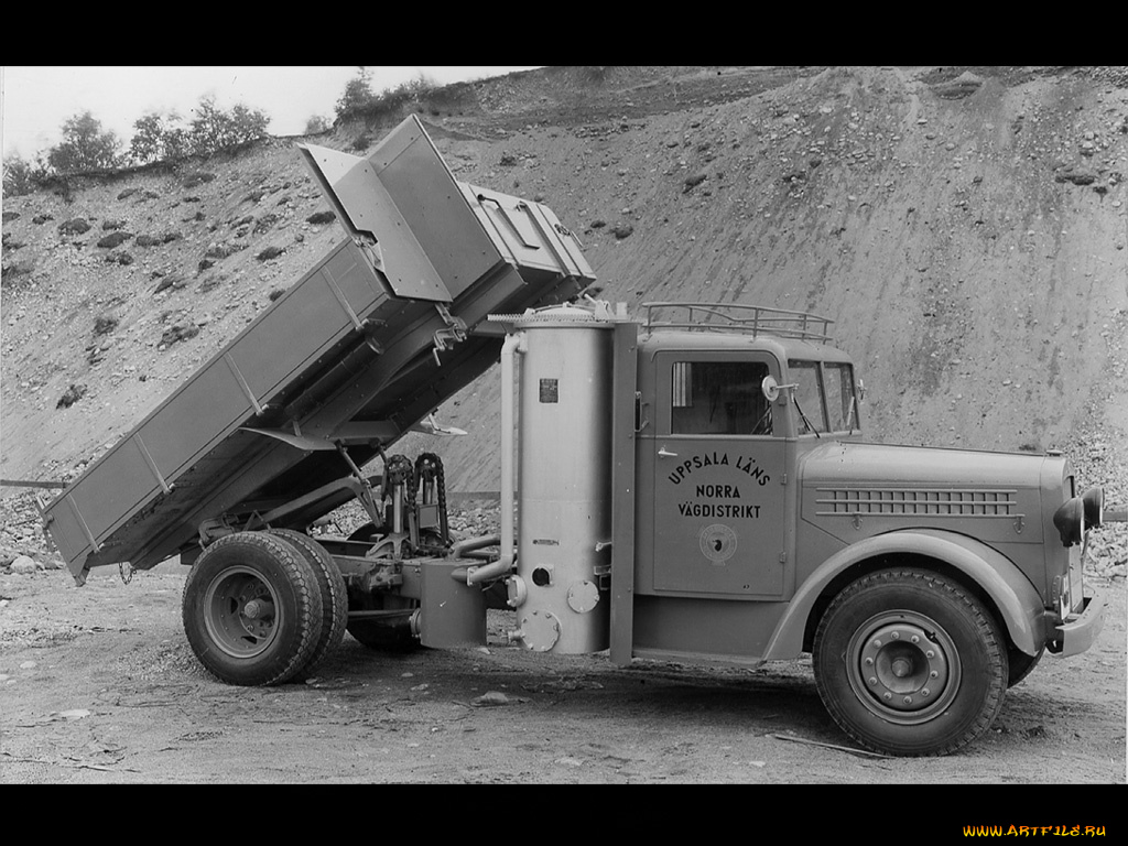 автомобили, грузовики