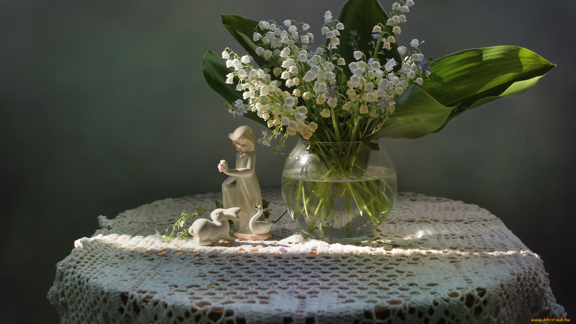 цветы, ландыши, май, зайчик, девушка, весна, фигурка, фарфор, натюрморт
