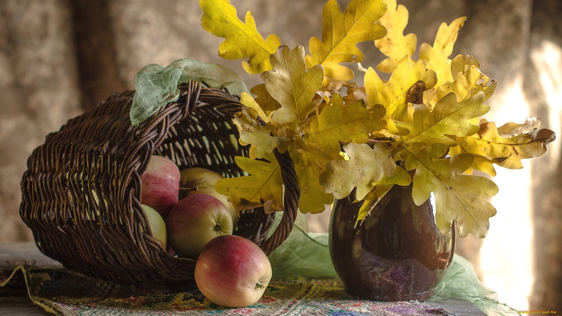 еда, натюрморт, яблоки, листья, осень, дуб