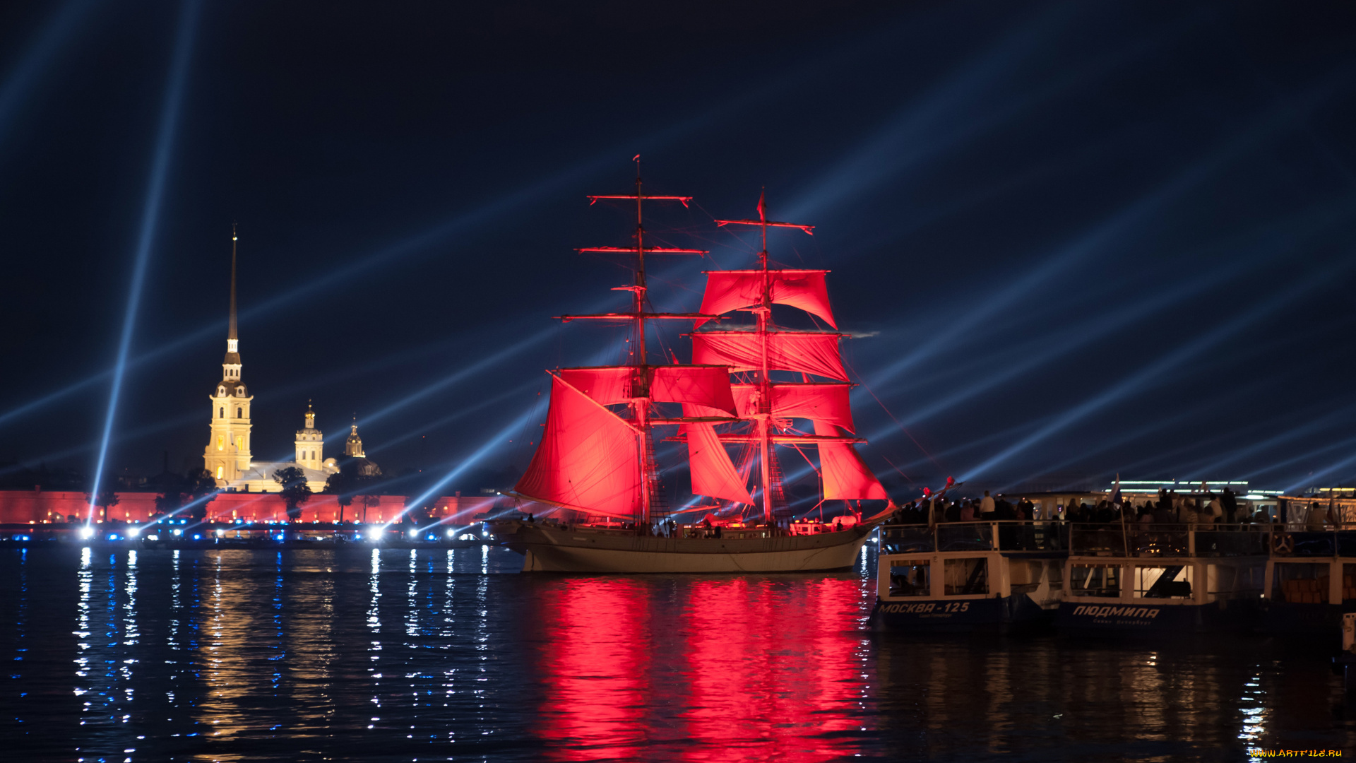 с-петербург, корабли, парусники, здание, шпиль, водоем, река, освещение, иллюминация, луч, праздник, люди