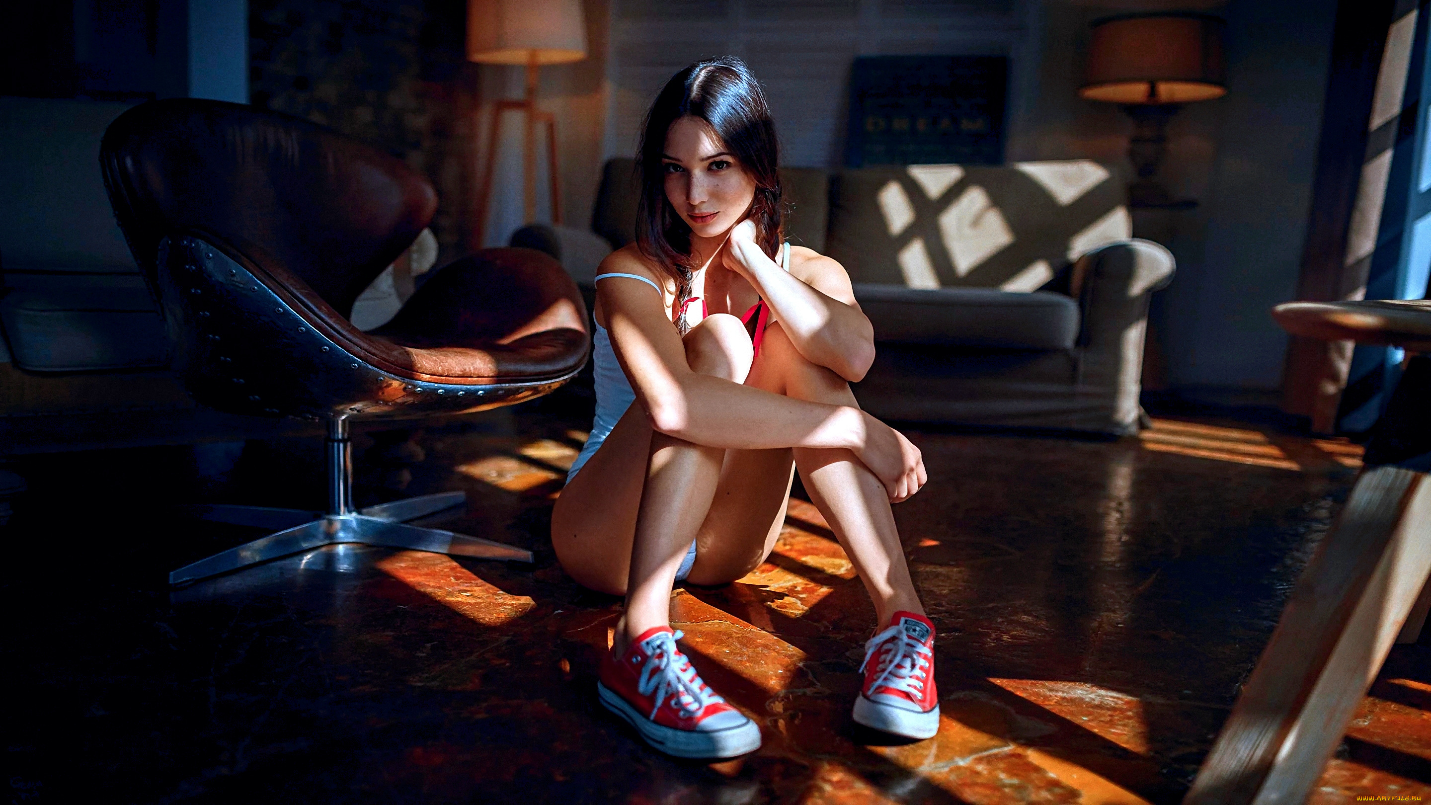 девушки, мария, волох, кеды, на, полу, солнце