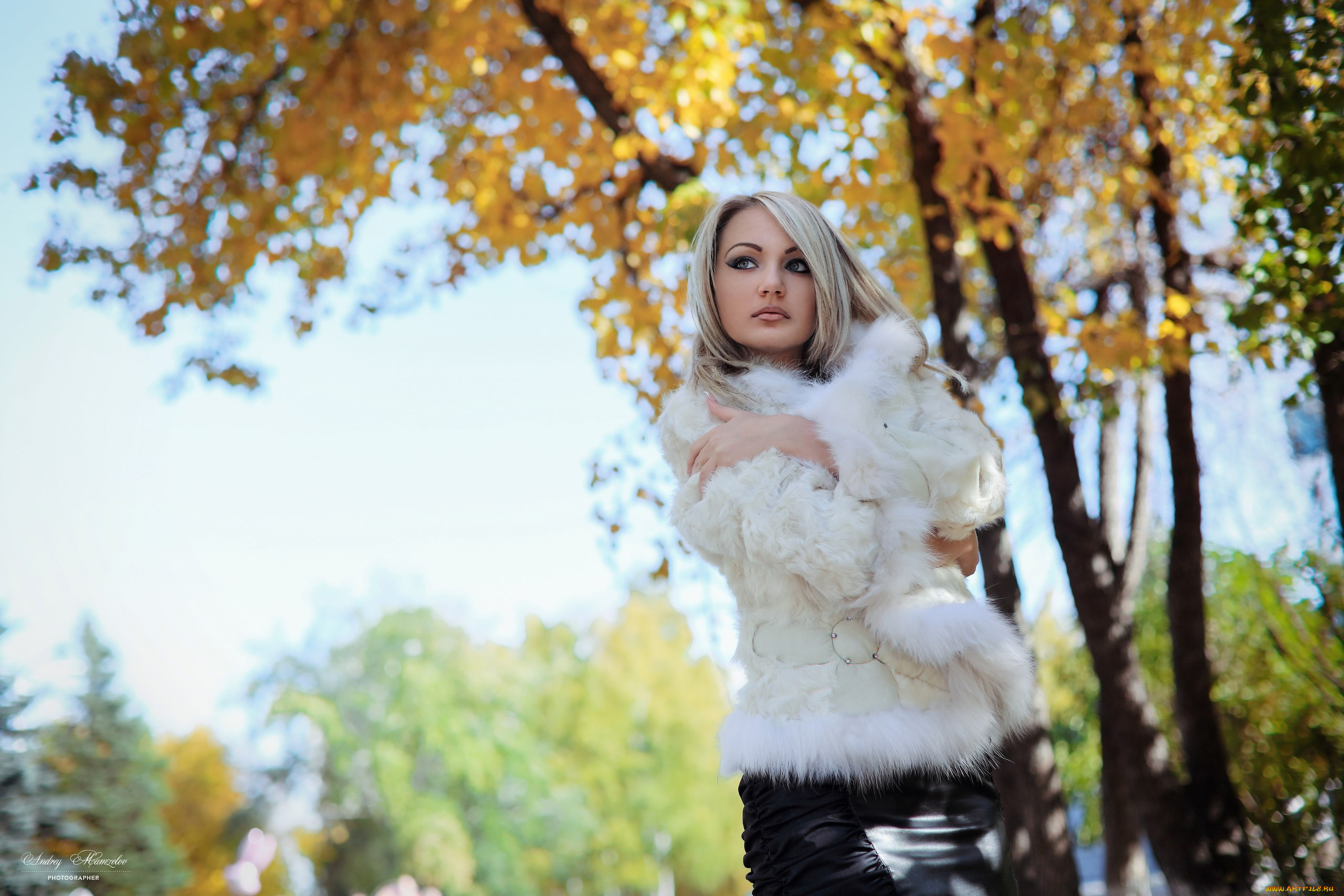 девушка, -, girl, девушки, -, блондинки, , светловолосые, девушка, женщина, блондинка, светловолосая, сексуальная, модель, звезда, позирует, разная, обувь, верхняя, стильная, одежда, нижнее, эротическое, бельё, трусы, лифчик, колготки, чулки, аксессуары, макияж, и, множество, элементов, на, фотографии