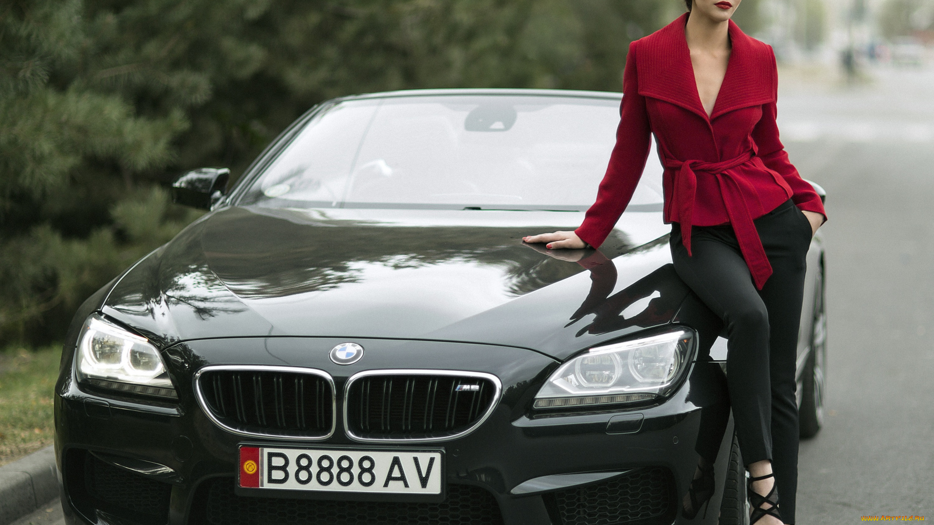 девушка, и, авто, автомобили, -авто, с, девушками, девушка, женщина, шатенка, темноволосая, сексуальная, модель, звезда, позирует, разная, обувь, верхняя, стильная, одежда, нижнее, эротическое, бельё, трусы, лифчик, колготки, чулки, аксессуары, макияж, и, множество, элементов, на, фотографии