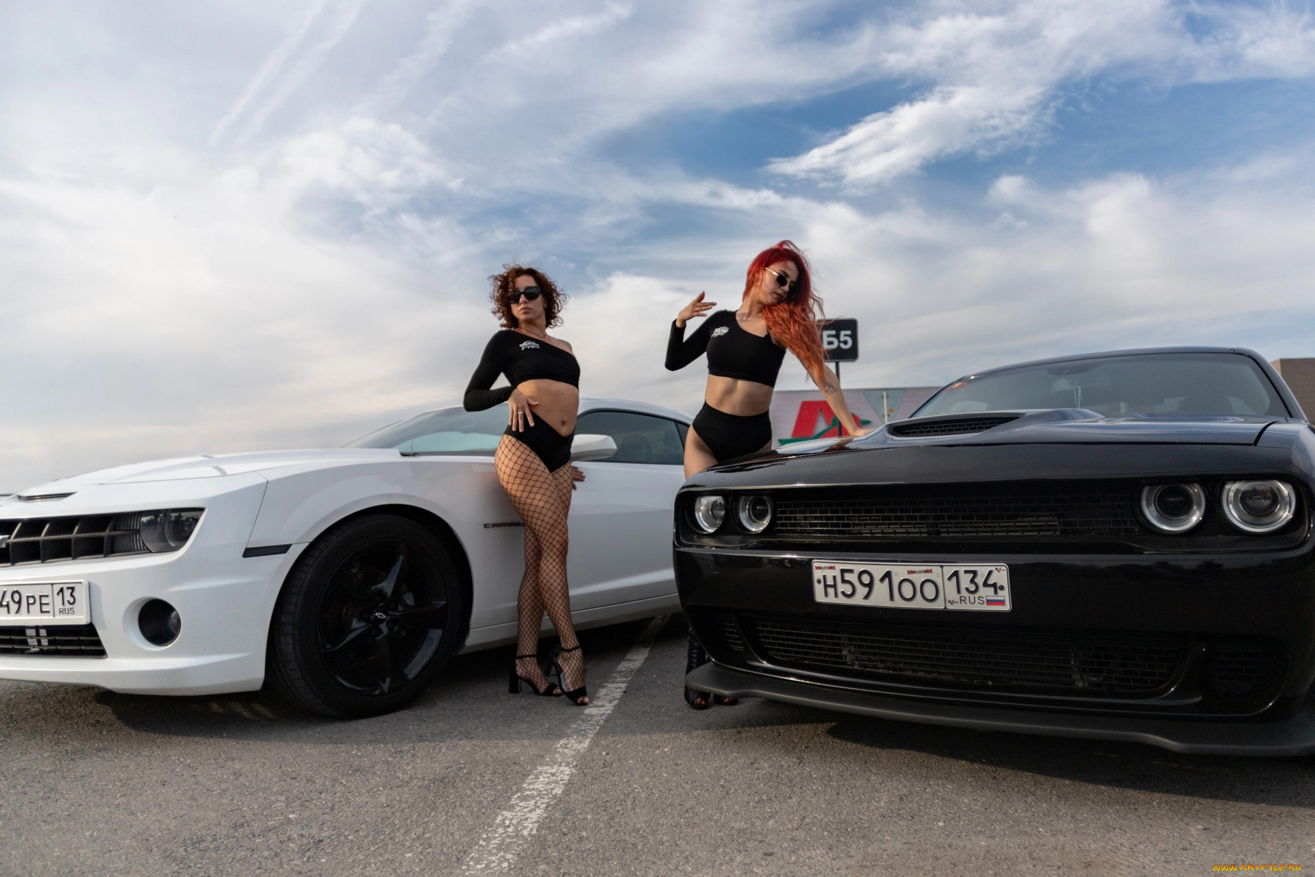 девушки, и, авто, автомобили, -авто, с, девушками, девушки, женщины, две, вместе, разные, сексуальные, модели, звёзды, позируют, разная, обувь, верхняя, стильная, одежда, нижнее, эротическое, бельё, трусы, лифчик, аксессуары, макияж, колготки, чулки, и, множество, элементов, на, фотографии