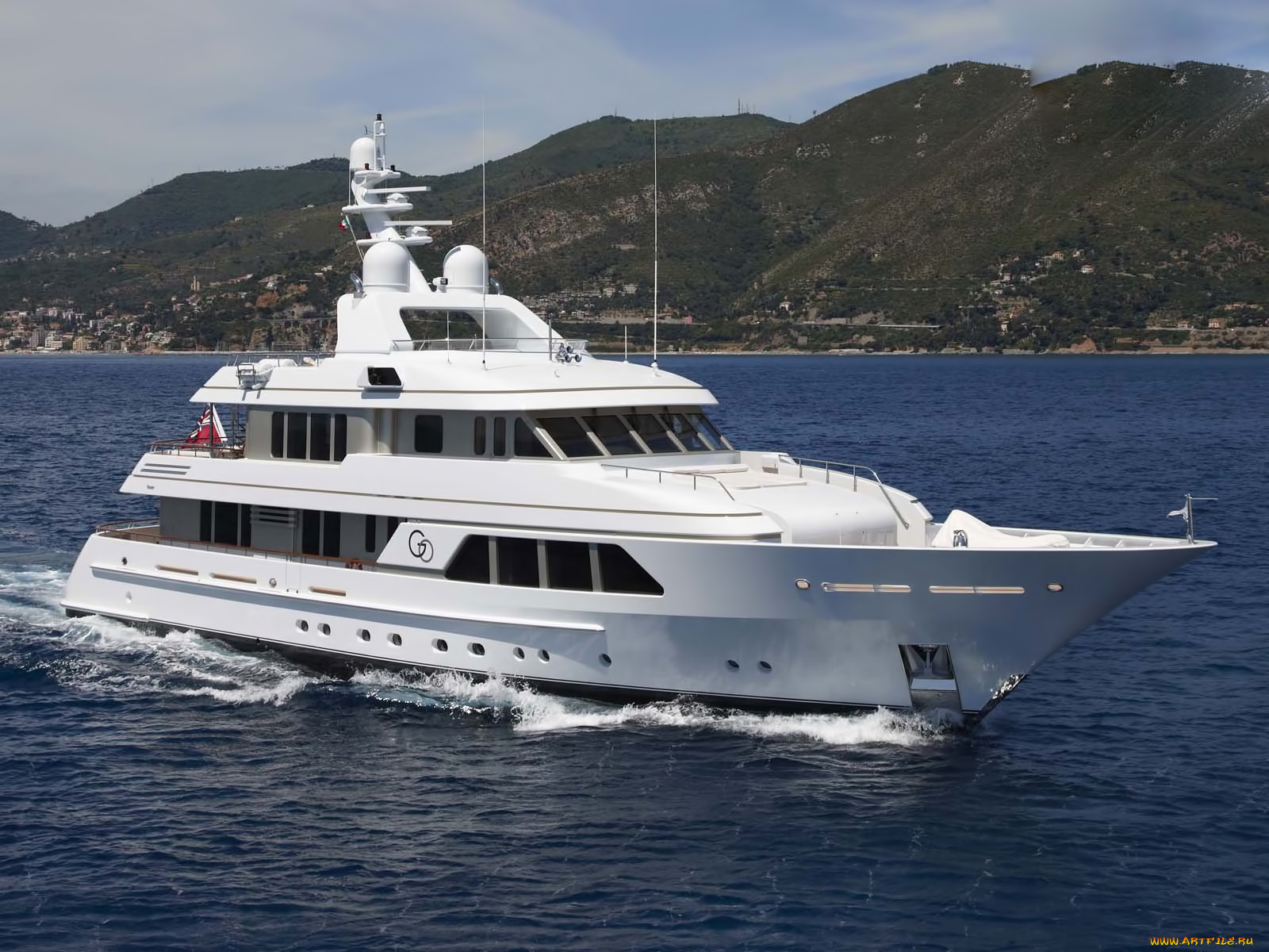 корабли, Яхты